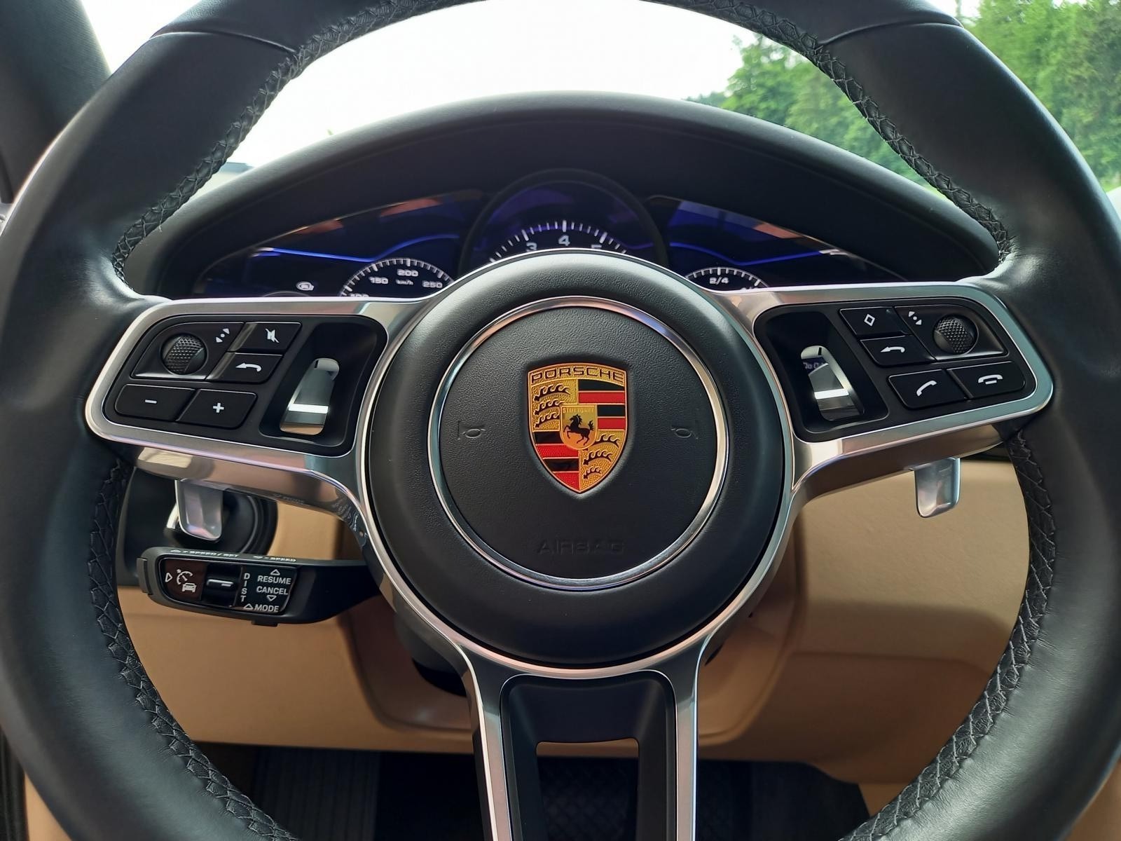 PORSCHE Cayenne-image-6