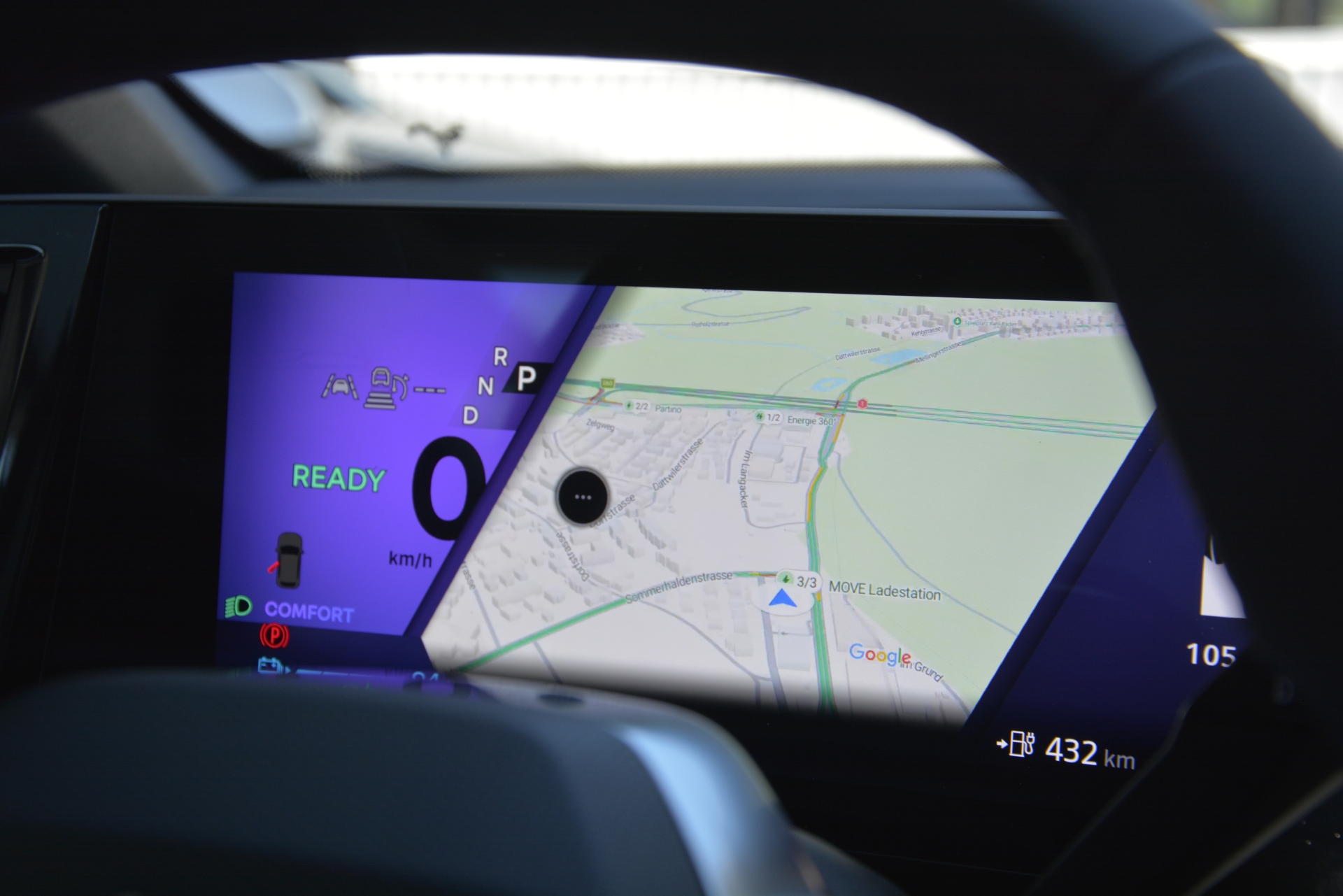 RENAULT Megane E-Tech electric-image-10