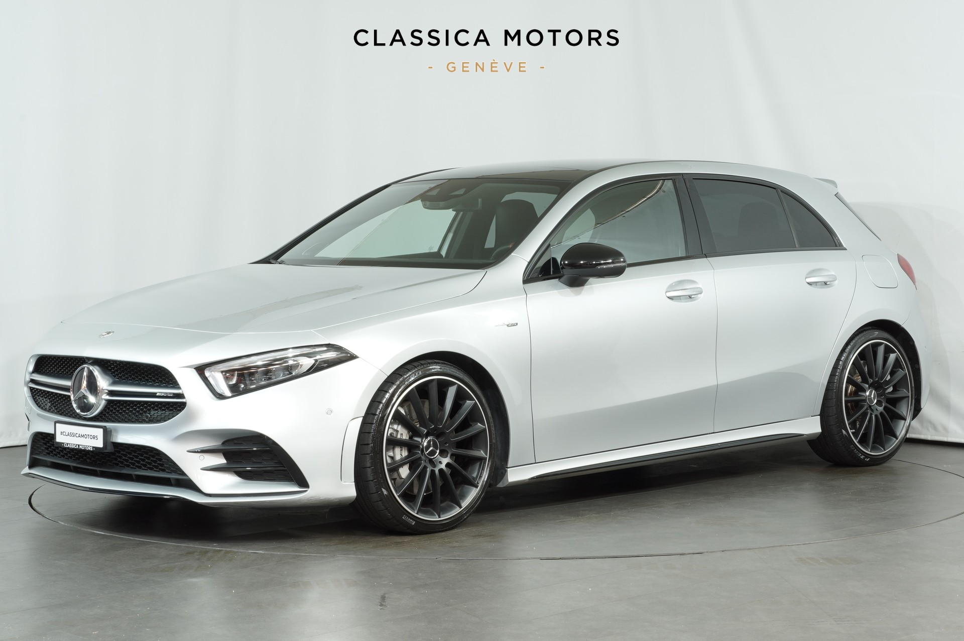 MERCEDES-BENZ A 35 AMG 4Matic Speedshift-image-7
