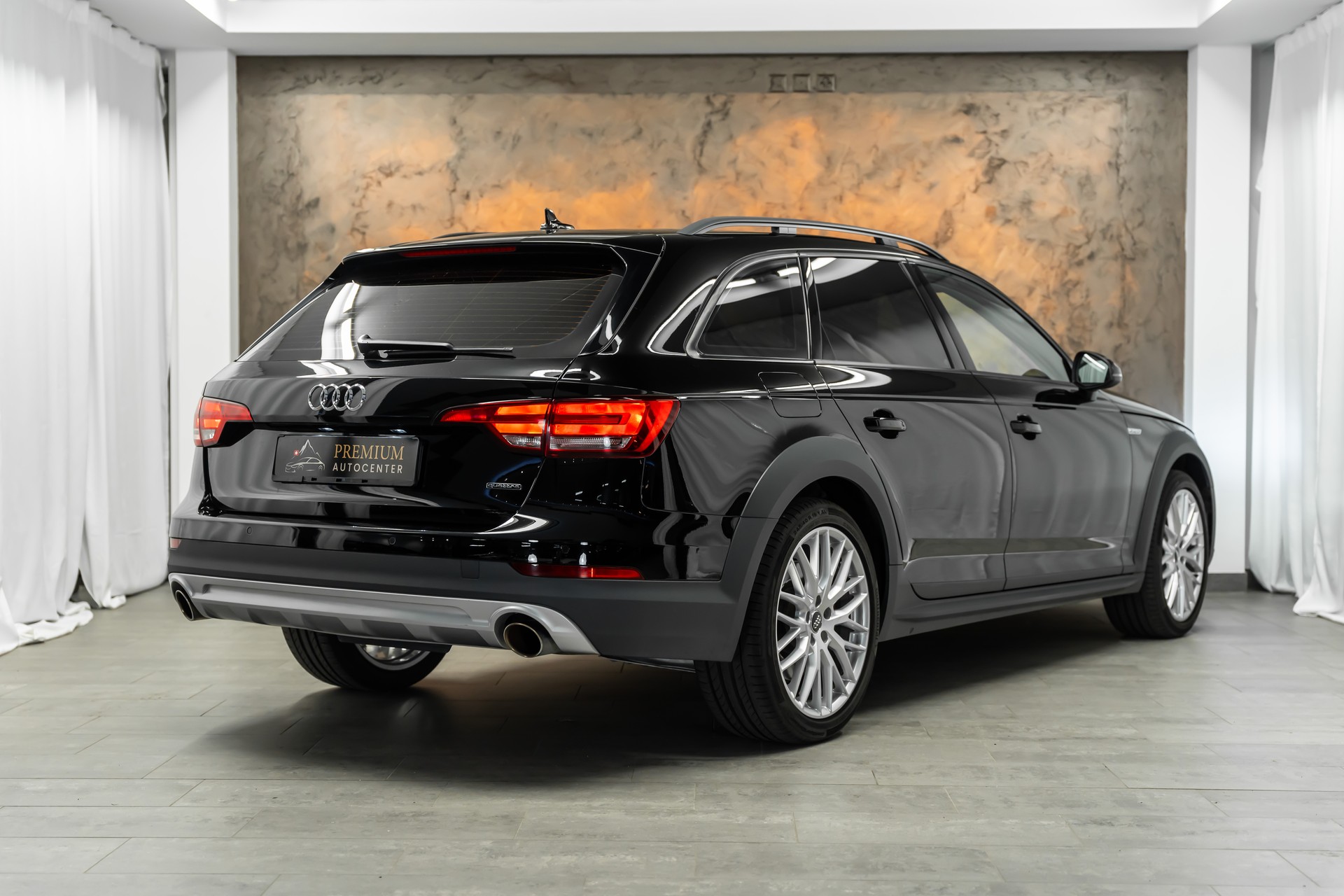 AUDI A4 allroad 45 TFSI quattro S-tronic *Tempomat*Fahrassist*Carplay*-image-7