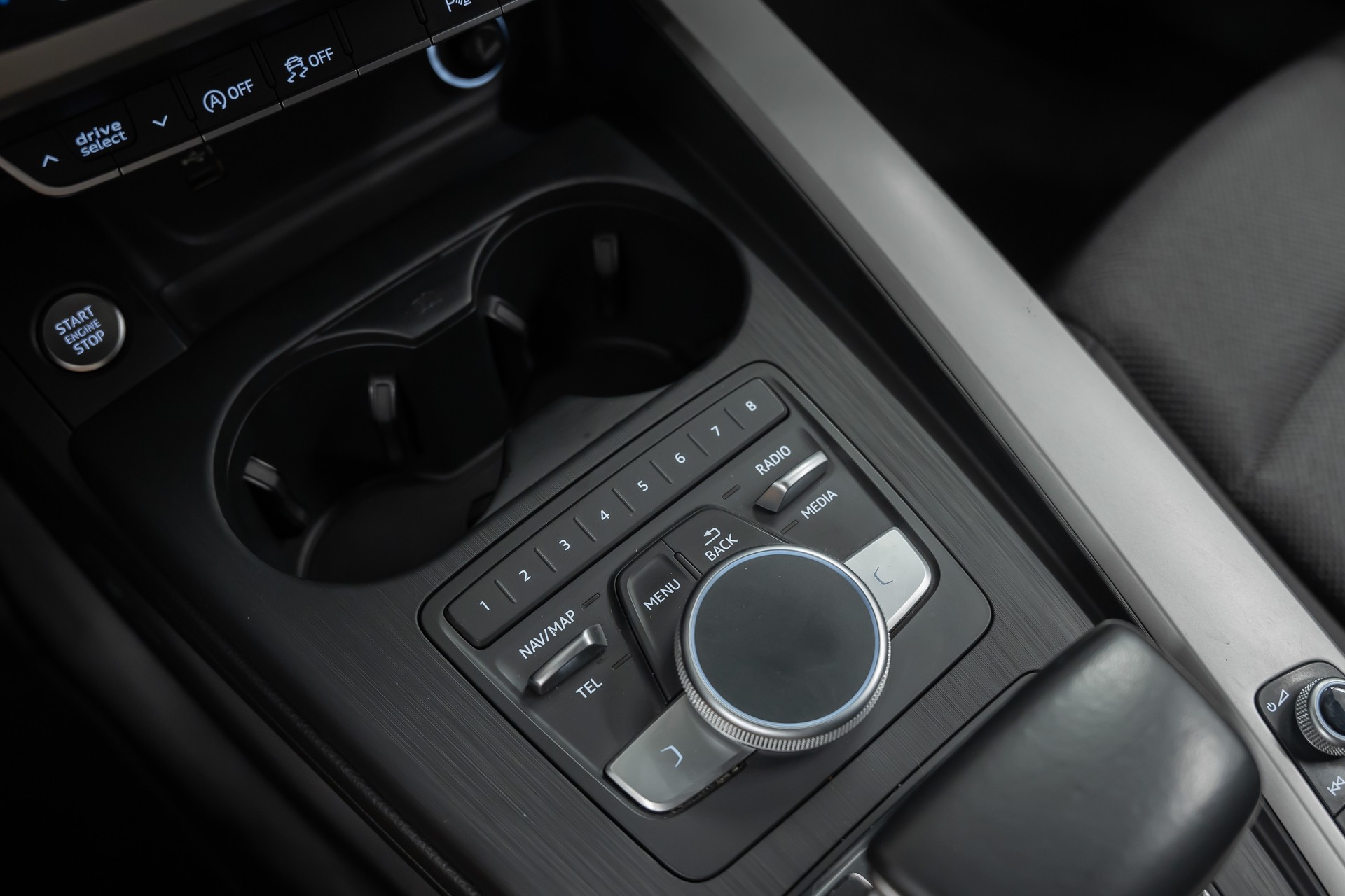 AUDI A4 allroad 45 TFSI quattro S-tronic *Tempomat*Fahrassist*Carplay*-image-26