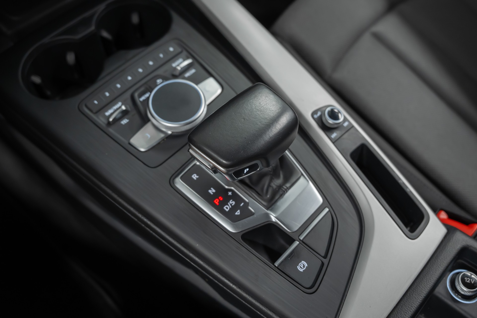 AUDI A4 allroad 45 TFSI quattro S-tronic *Tempomat*Fahrassist*Carplay*-image-27