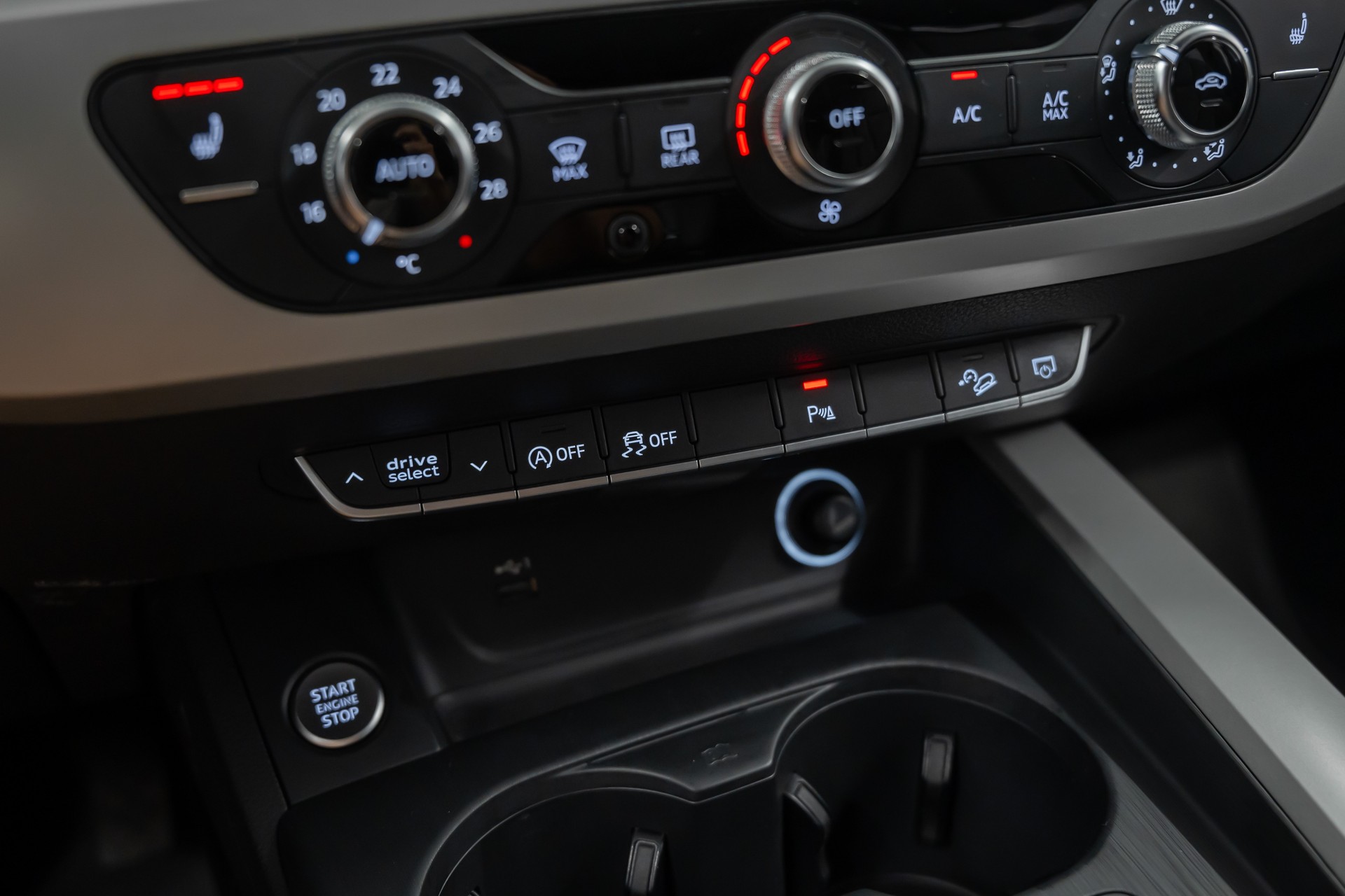 AUDI A4 allroad 45 TFSI quattro S-tronic *Tempomat*Fahrassist*Carplay*-image-25