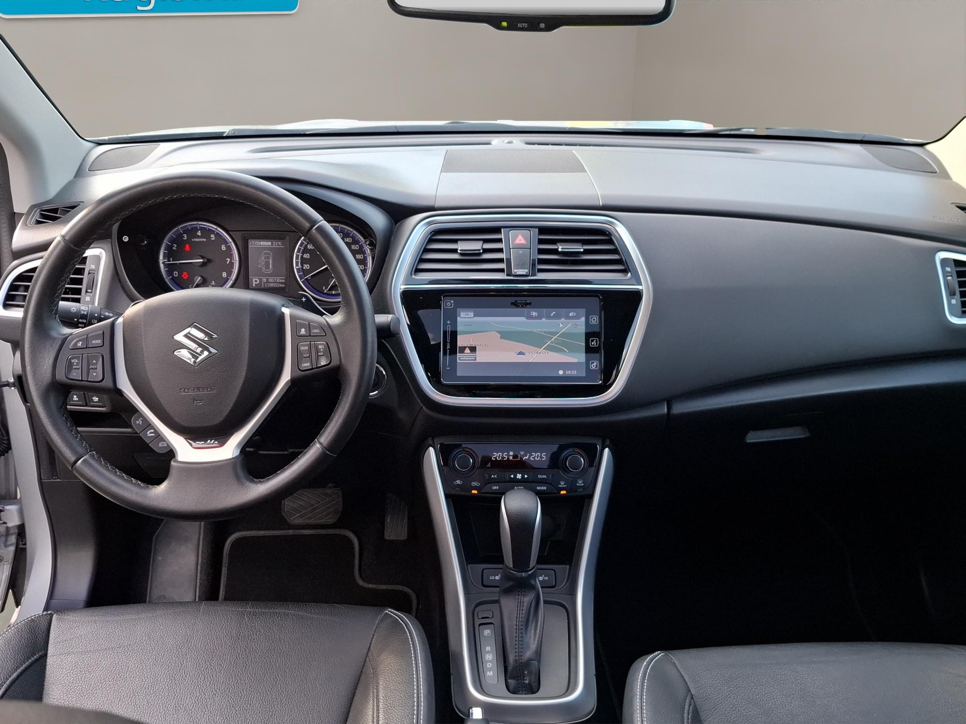 SUZUKI SX4 S-Cross 1.4 T Compact Top 4x4-image-9