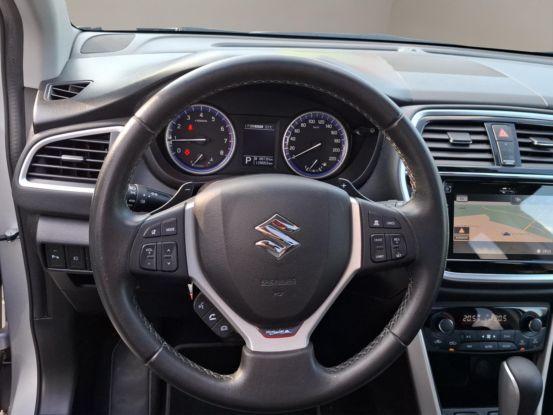 SUZUKI SX4 S-Cross 1.4 T Compact Top 4x4-image-7