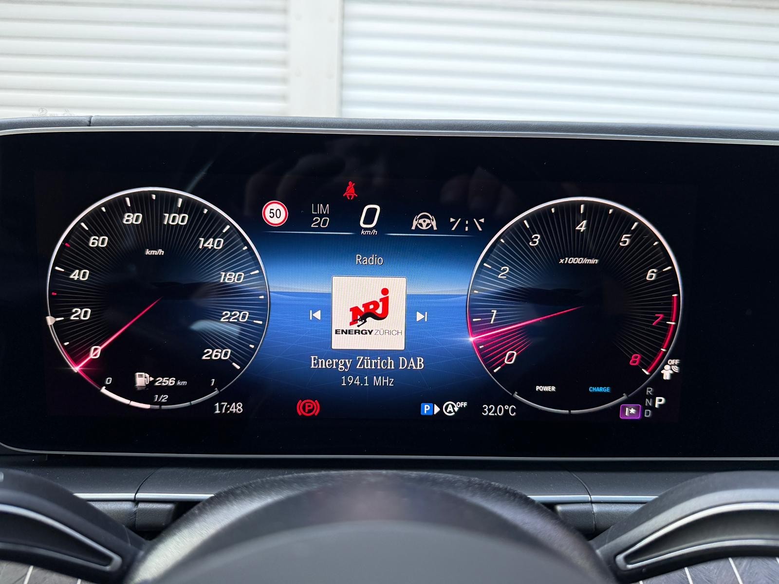 MERCEDES-BENZ GLS 600 4matic+ Maybach Night Star Facelift-image-18