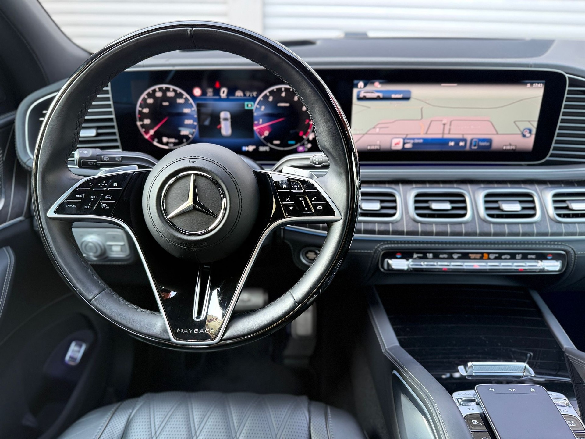 MERCEDES-BENZ GLS 600 4matic+ Maybach Night Star Facelift-image-17
