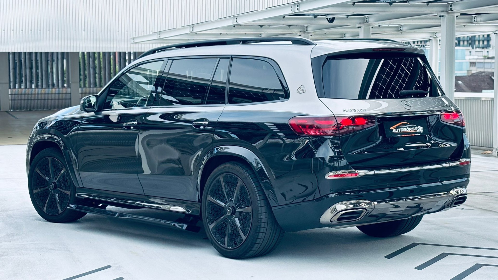 MERCEDES-BENZ GLS 600 4matic+ Maybach Night Star Facelift-image-5