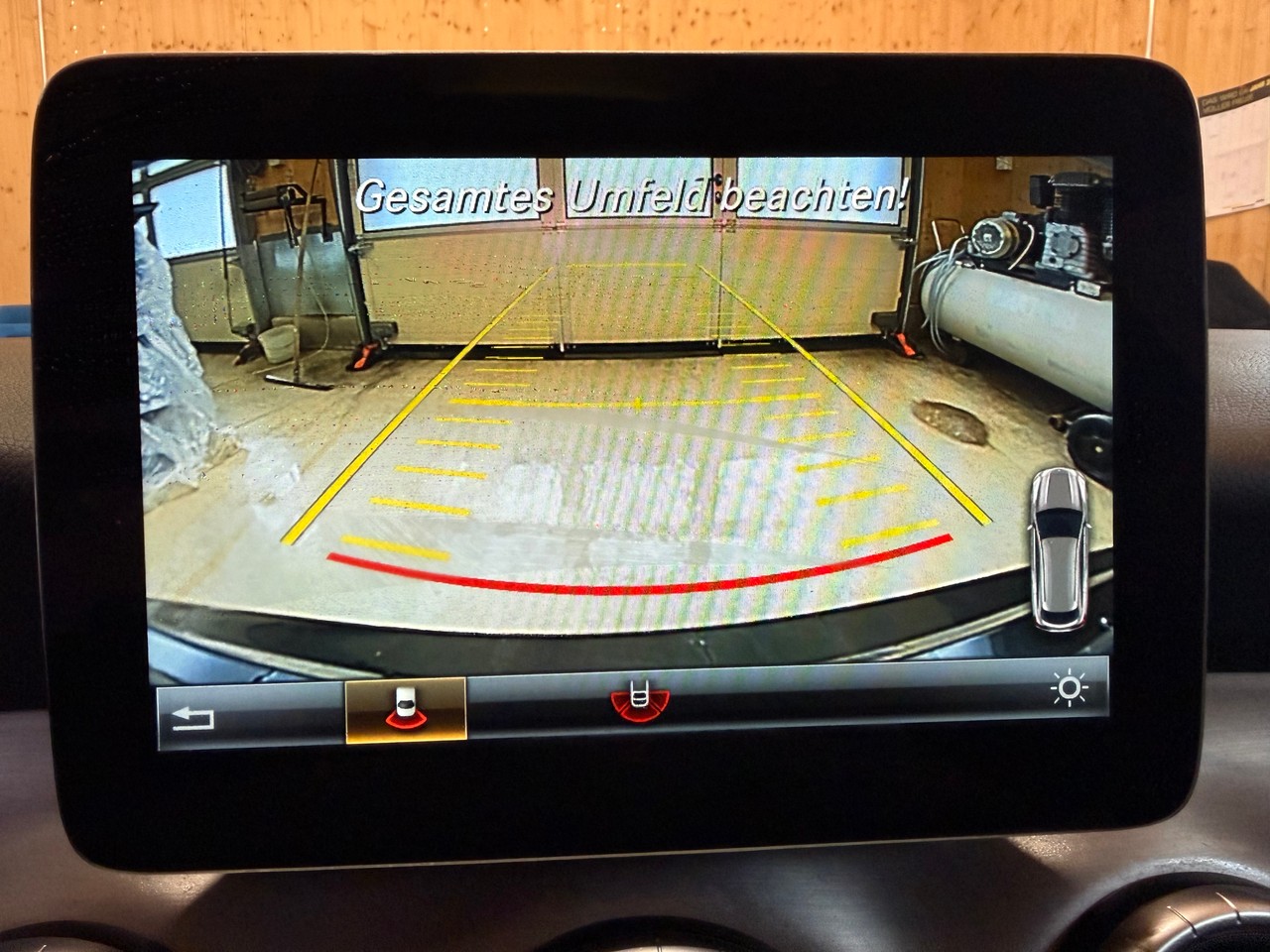 MERCEDES-BENZ CLA Shooting Br. 200 d Swiss Star Urban 4M 7G-DCT-image-13
