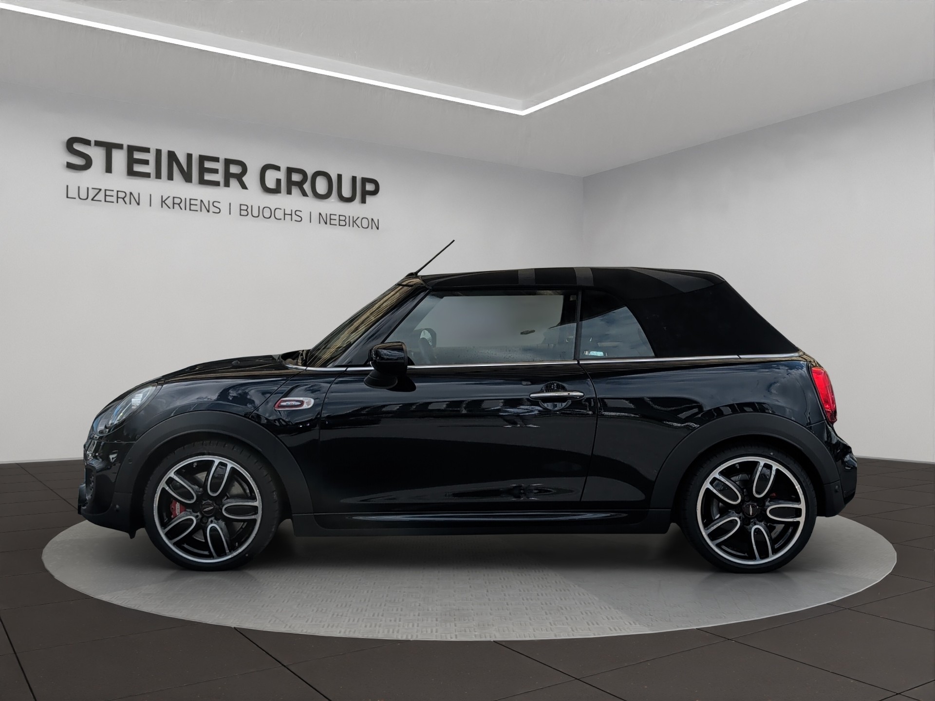 MINI Cooper John Cooper Works Cabriolet Steptronic-image-7