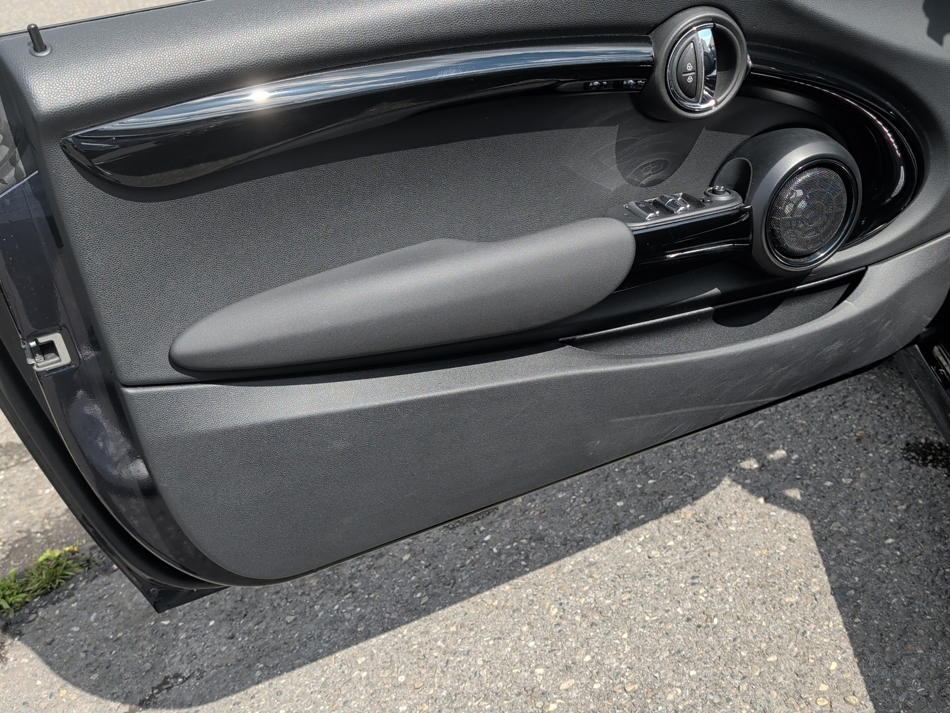 MINI Cooper John Cooper Works Cabriolet Steptronic-image-11