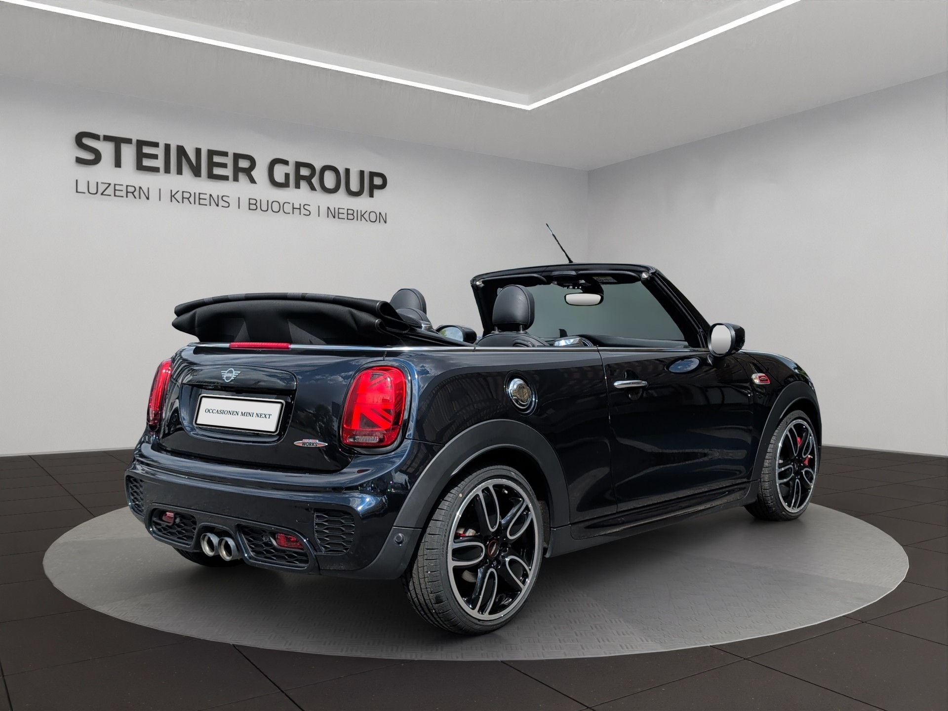 MINI Cooper John Cooper Works Cabriolet Steptronic-image-4