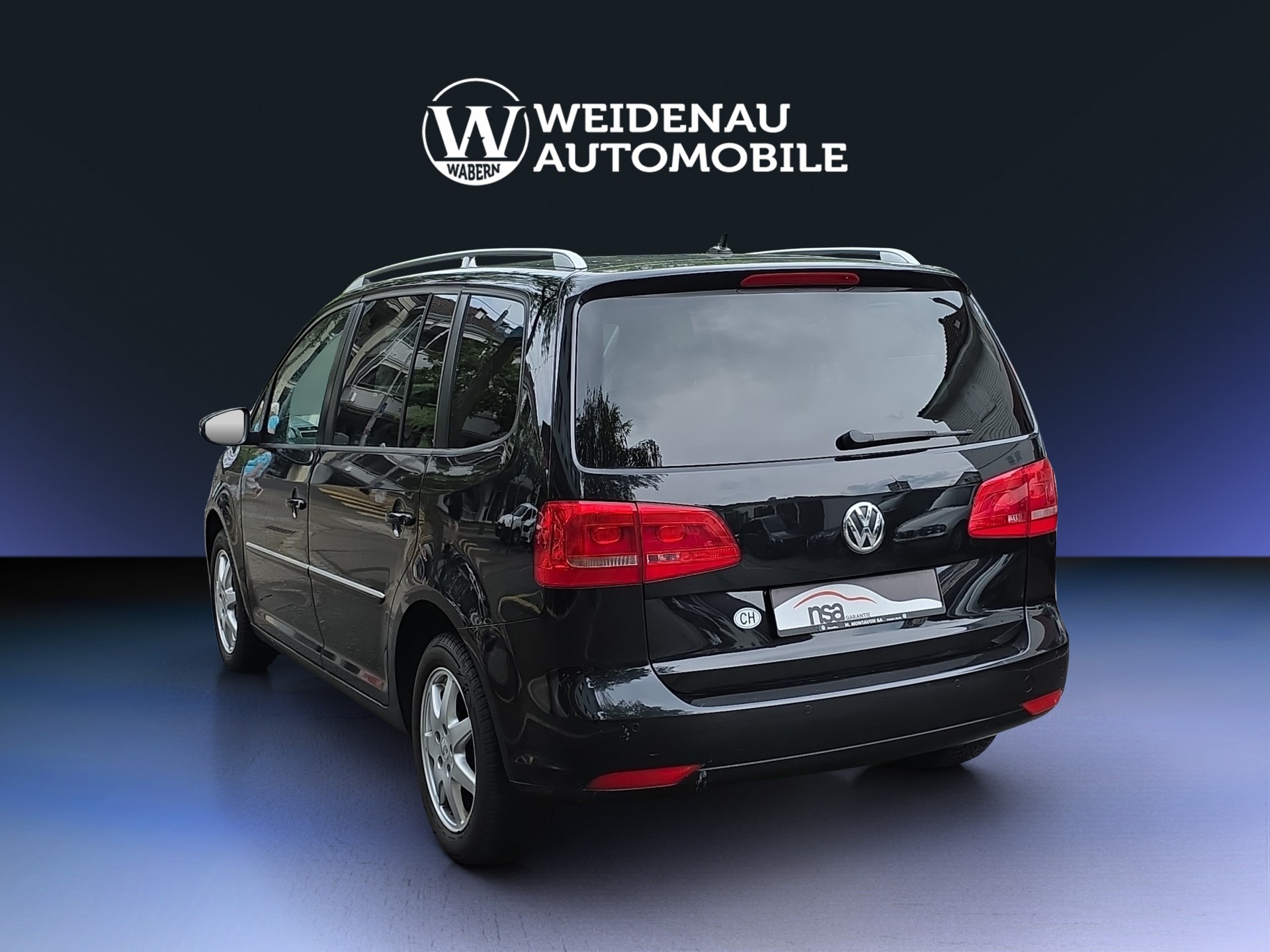 VW Touran 2.0 TDI Highline-showroom-element-3