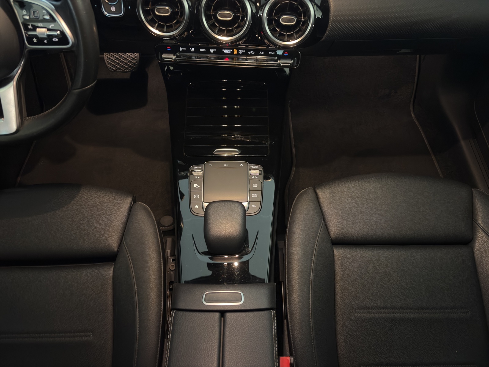 MERCEDES-BENZ A 180 Progressive-image-12
