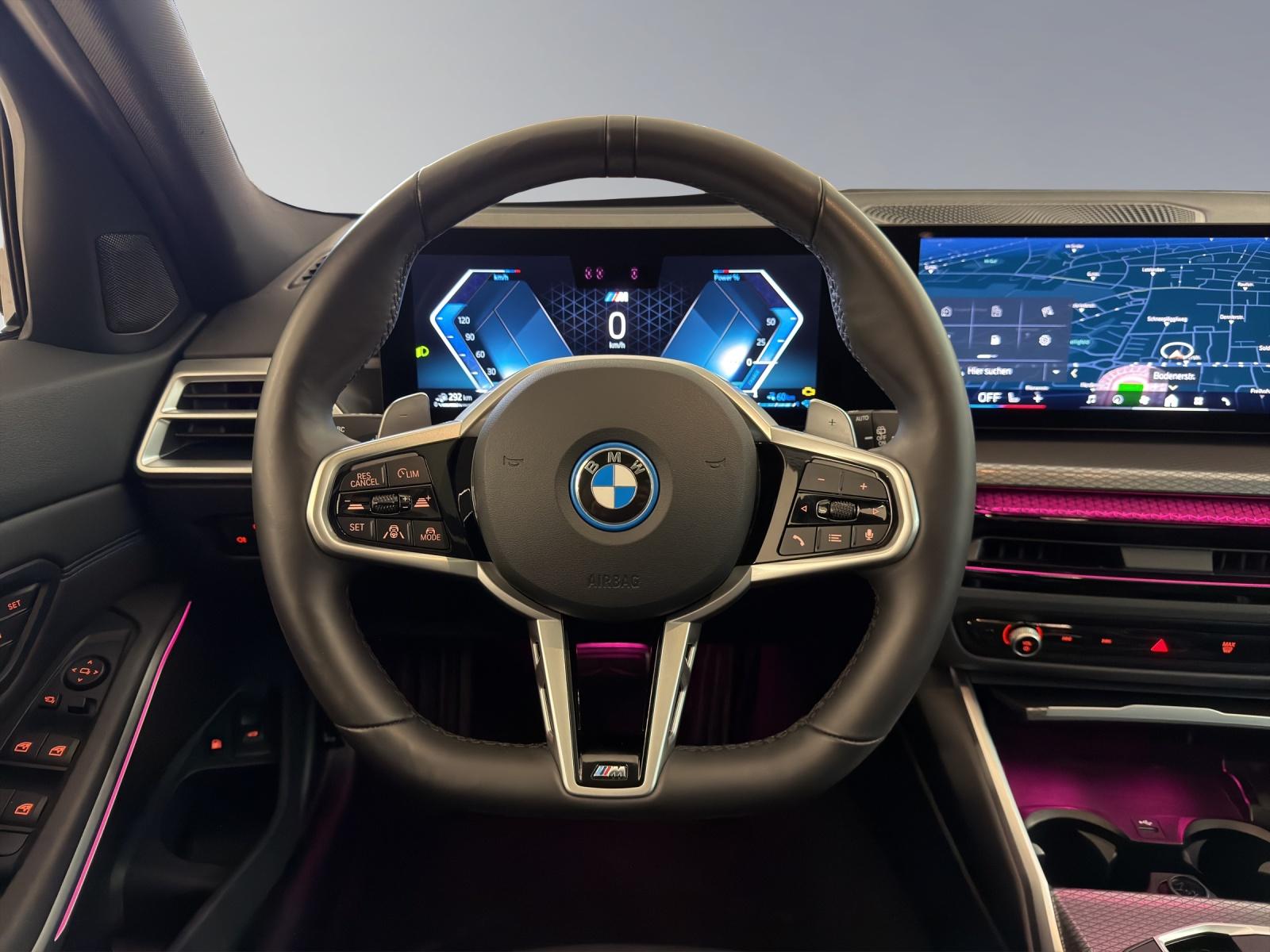 BMW 330e xDrive M-SportPaket-image-13