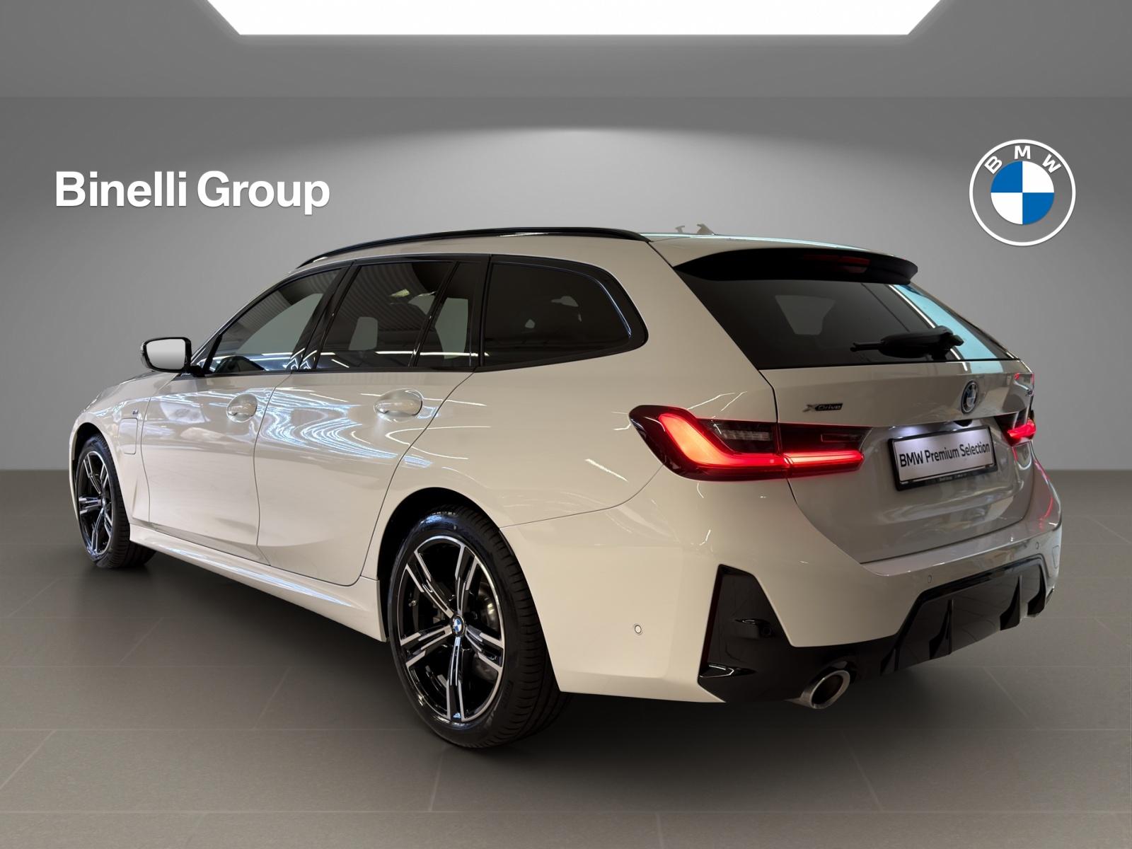 BMW 330e xDrive M-SportPaket-showroom-element-3