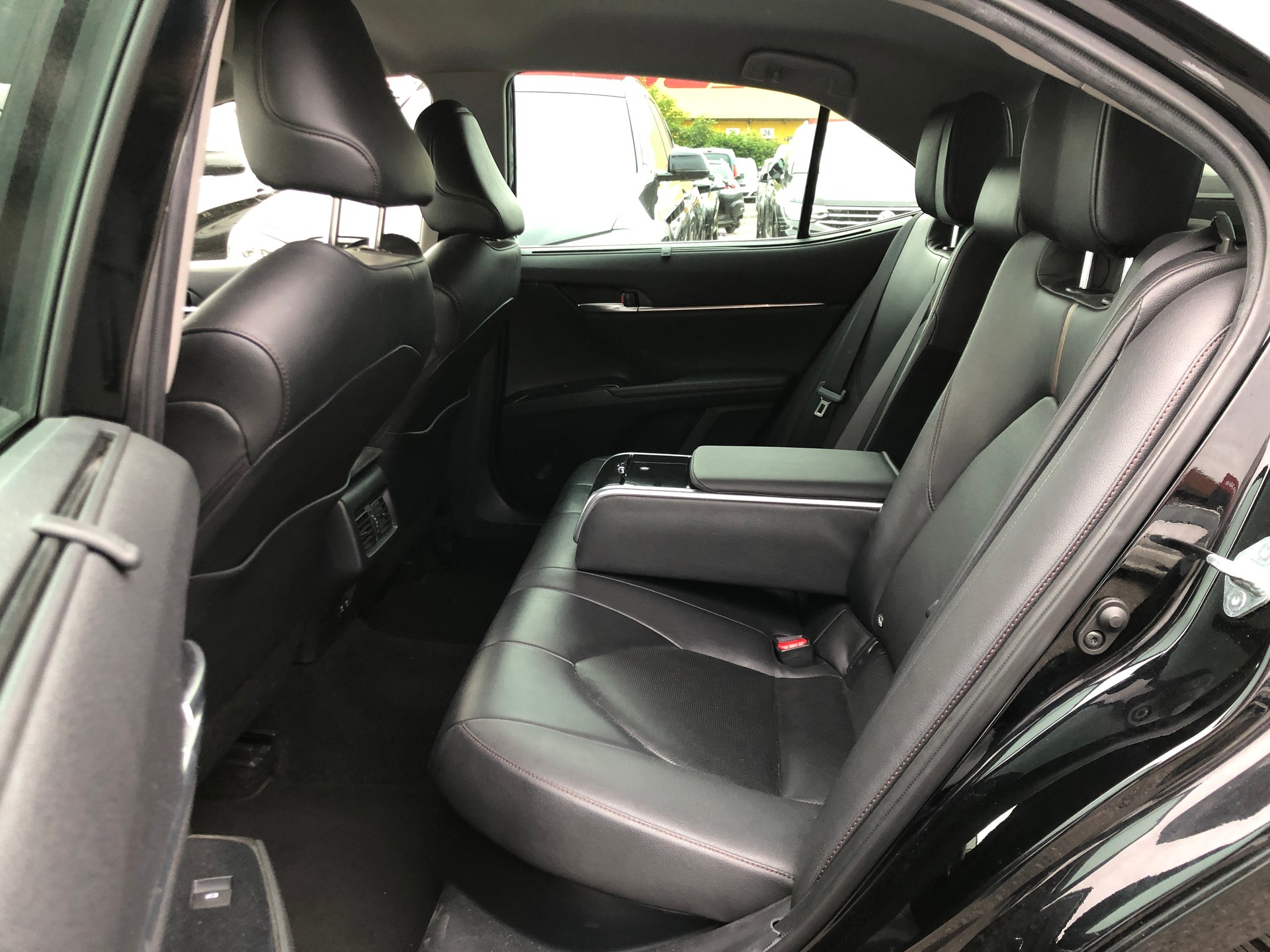TOYOTA Camry 2.5 HSD e-CVT Premium-image-21