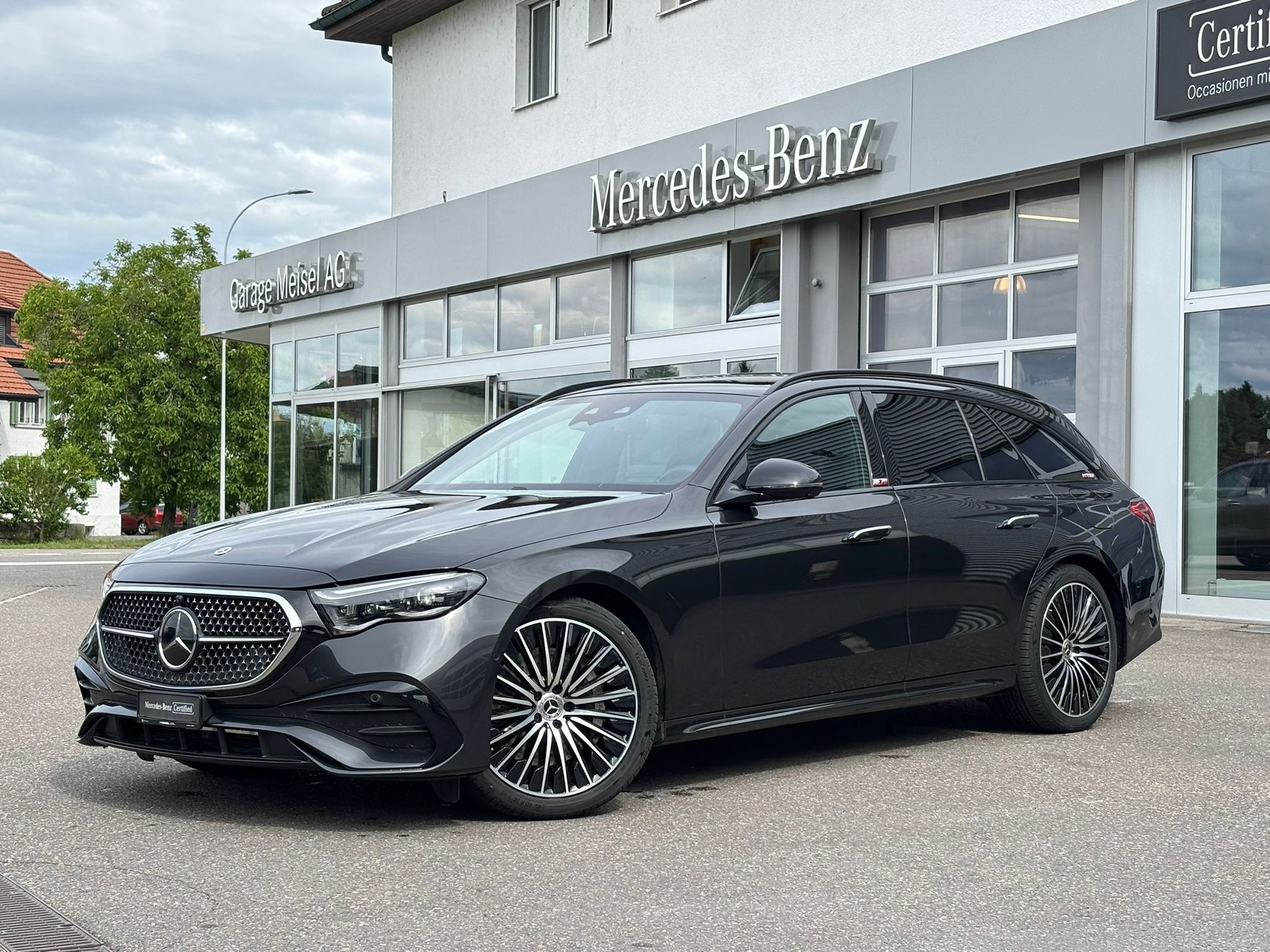 MERCEDES-BENZ E 300 de AMG-Line 4Matic Kombi