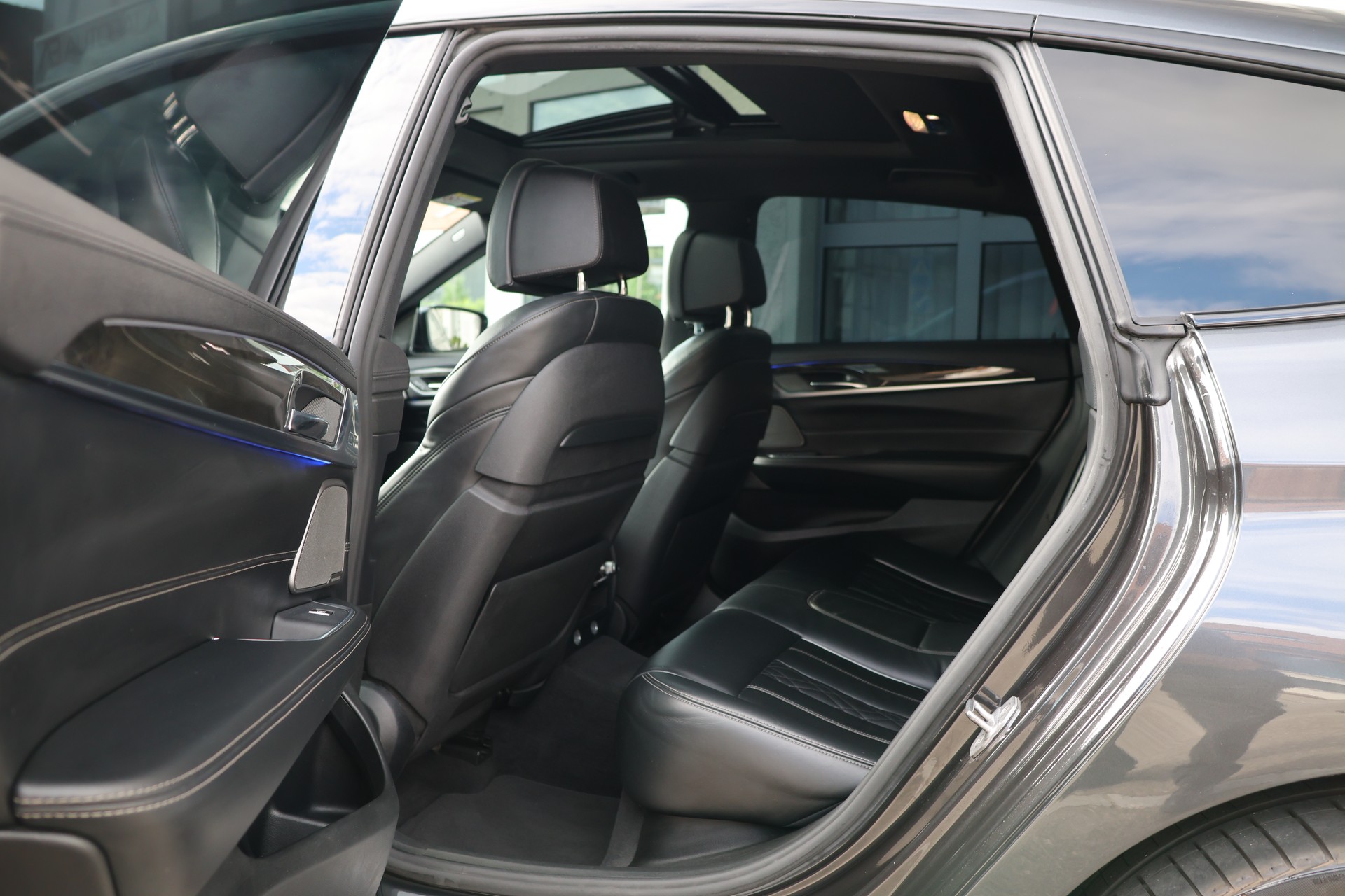 BMW 640d GT xDrive Steptronic (CH)-image-11