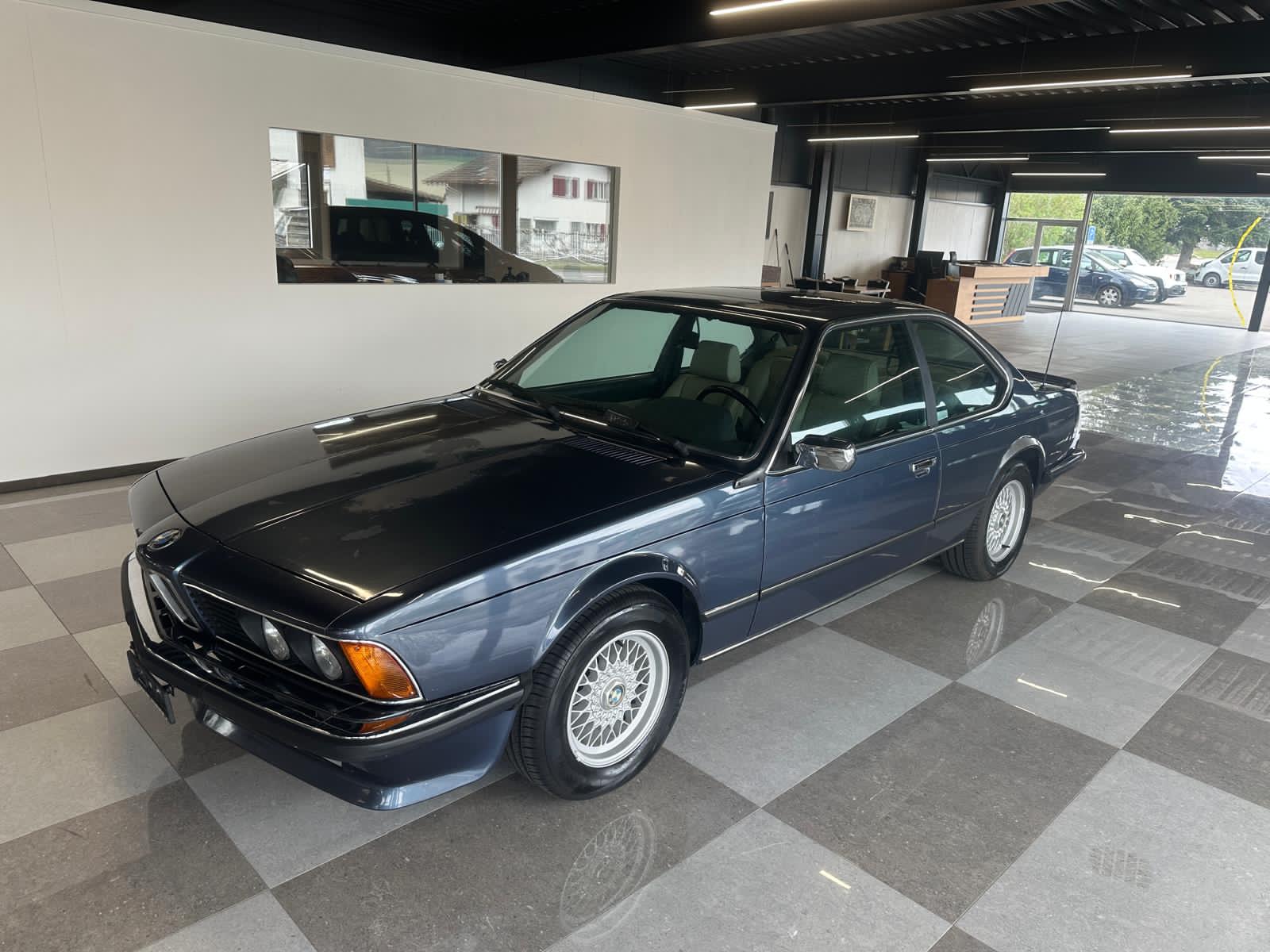 BMW 635CSi A