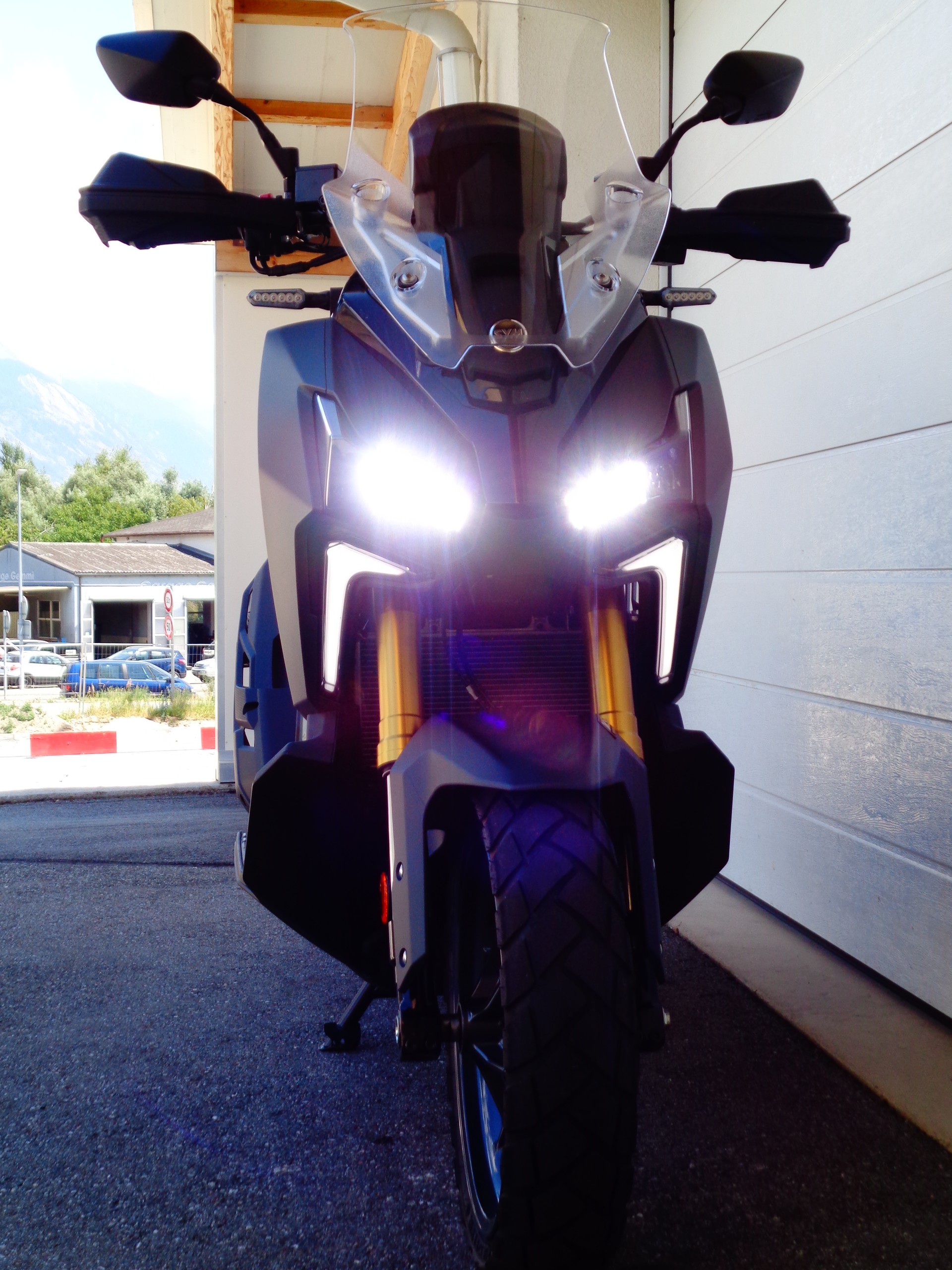 SYM ADX TG 400-image-1