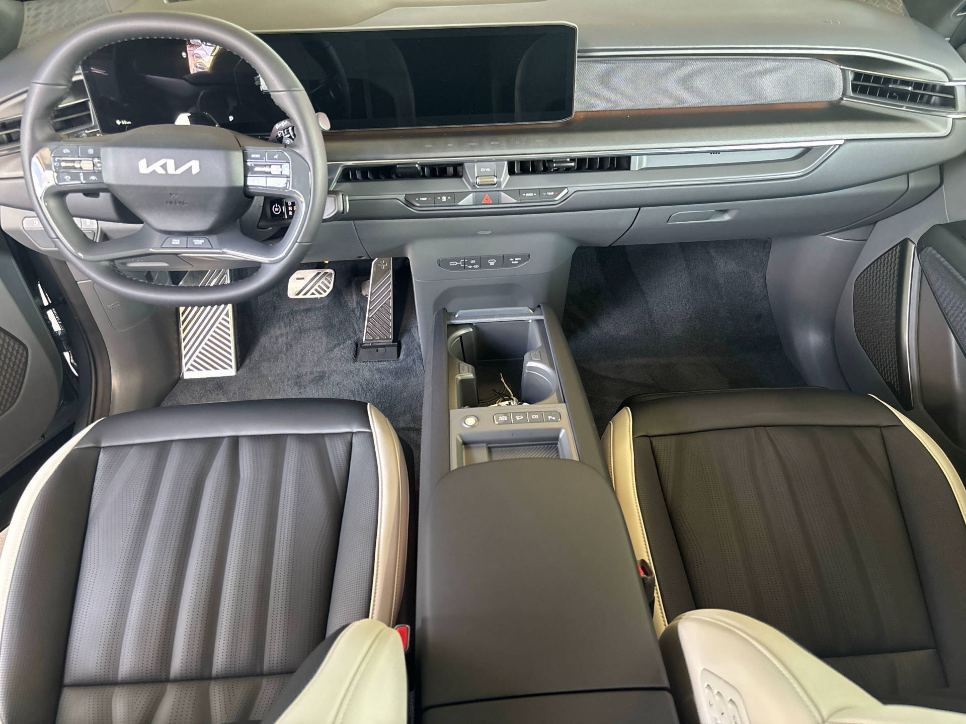 KIA EV9 99.8 kWh GT-Line 4x4-image-9