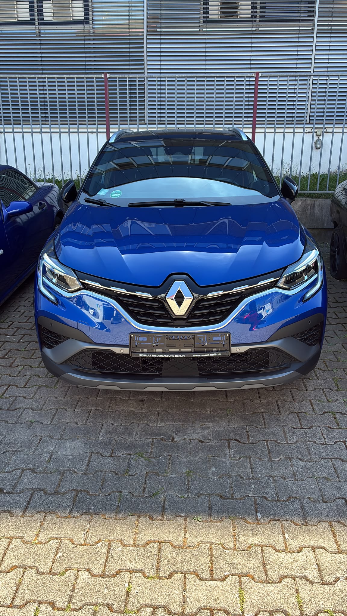 RENAULT Captur 1.3 TCe EDC R.S.Line-image-4