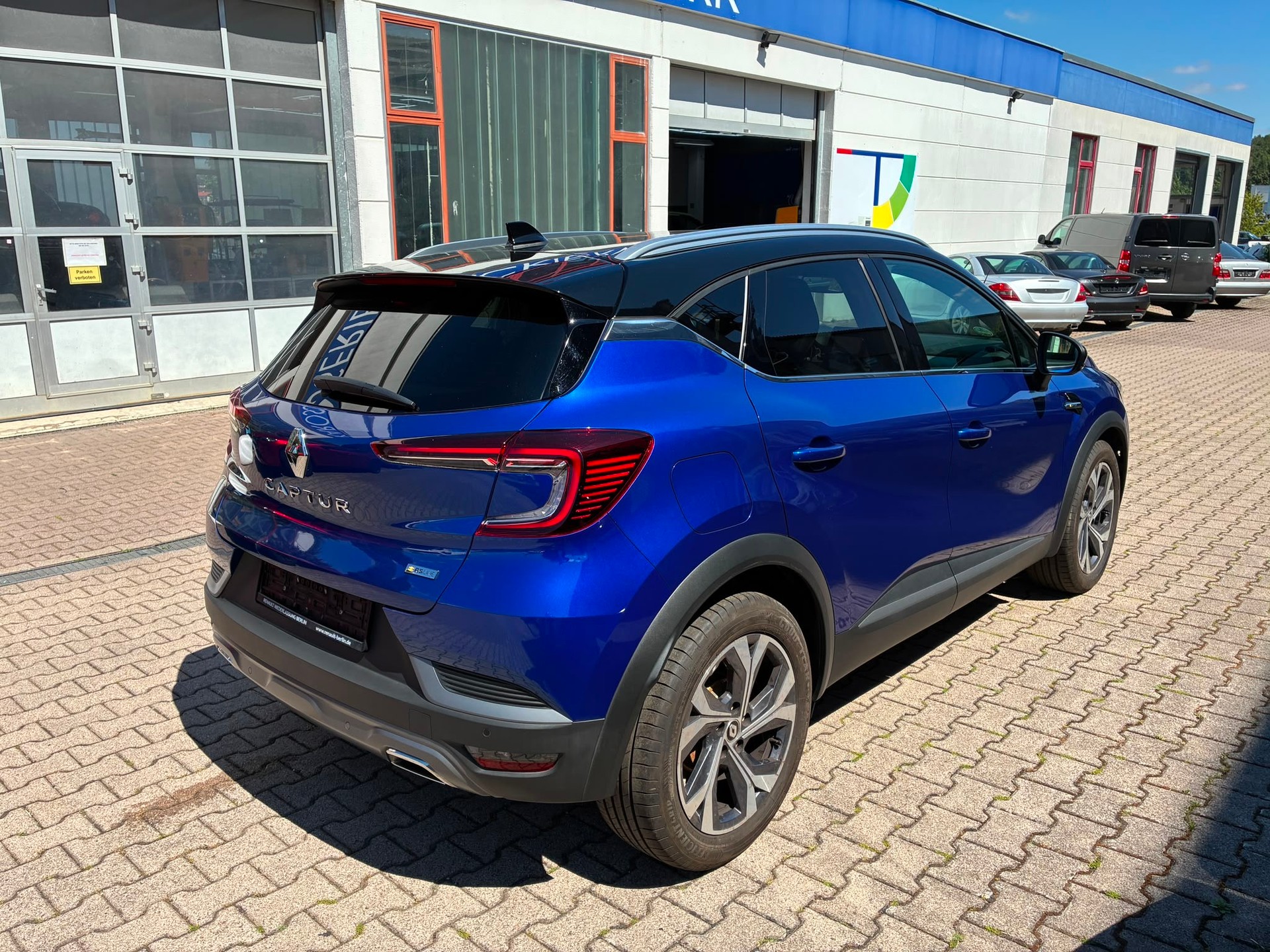 RENAULT Captur 1.3 TCe EDC R.S.Line-showroom-element-3