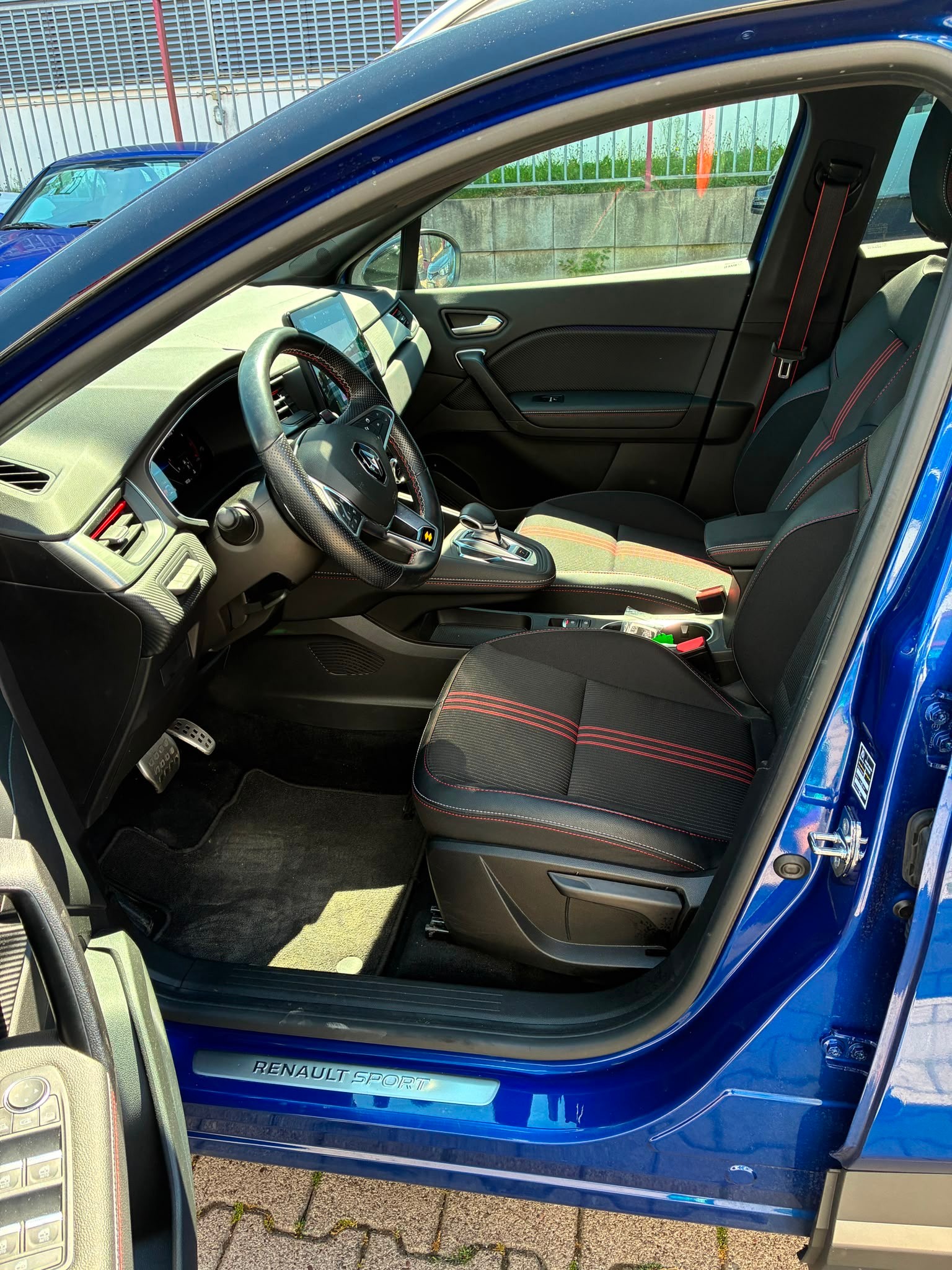RENAULT Captur 1.3 TCe EDC R.S.Line-image-7