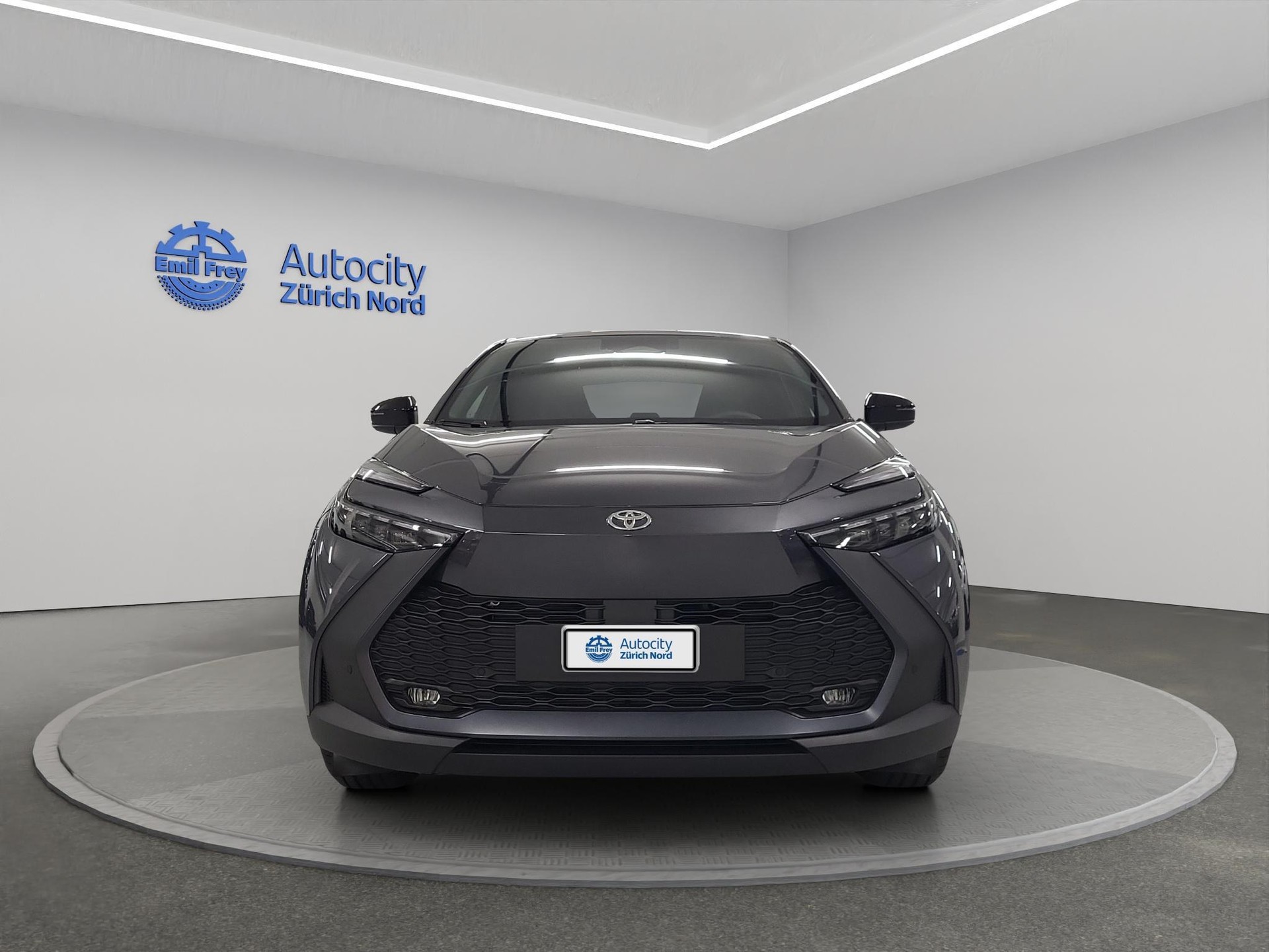 TOYOTA C-HR 2.0 PHEV Swiss Edition-image-4