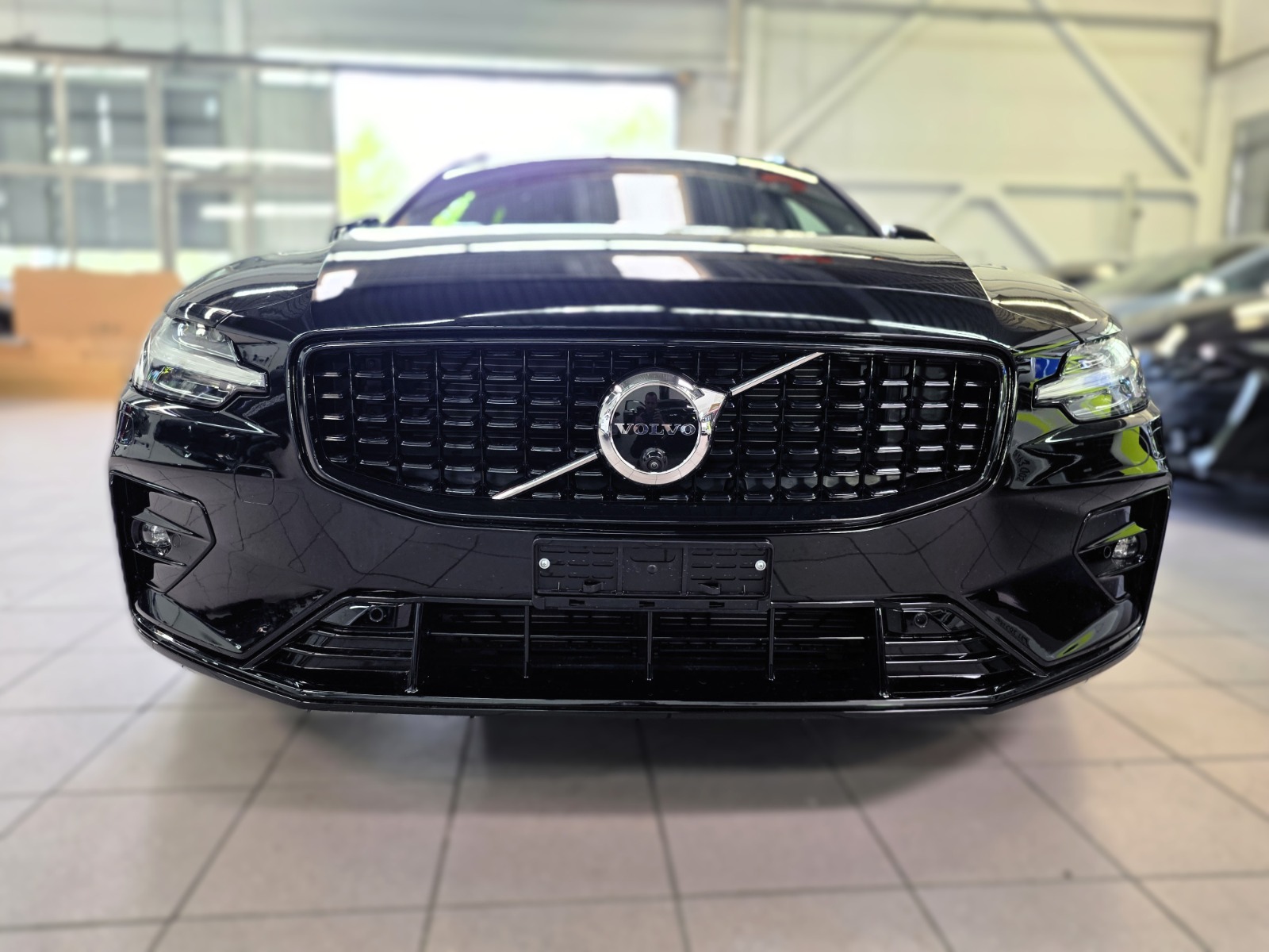 VOLVO V60 B4 Benzin Mild Hybrid Ultra Dark DCT-image-7