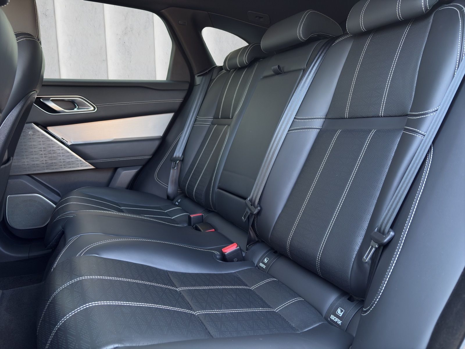 LAND ROVER Range Rover Velar R-Dynamic D 300 I6 MHEV HSE Automatic-image-15