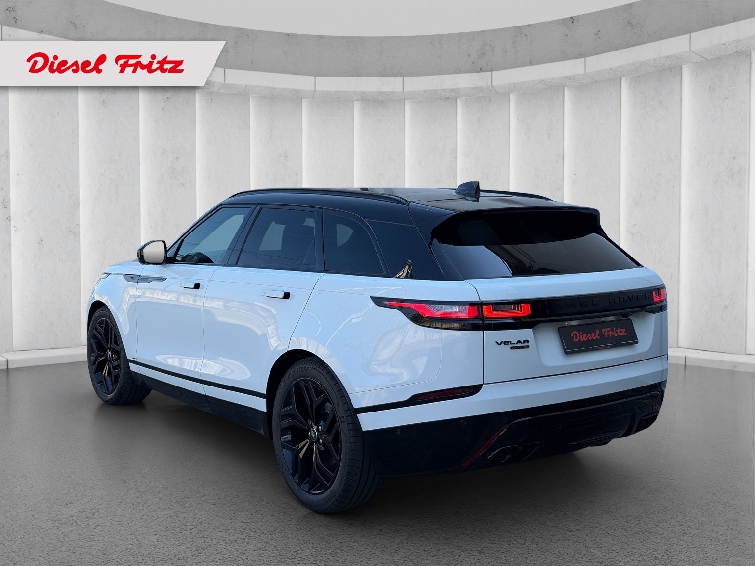 LAND ROVER Range Rover Velar R-Dynamic D 300 I6 MHEV HSE Automatic-showroom-element-2