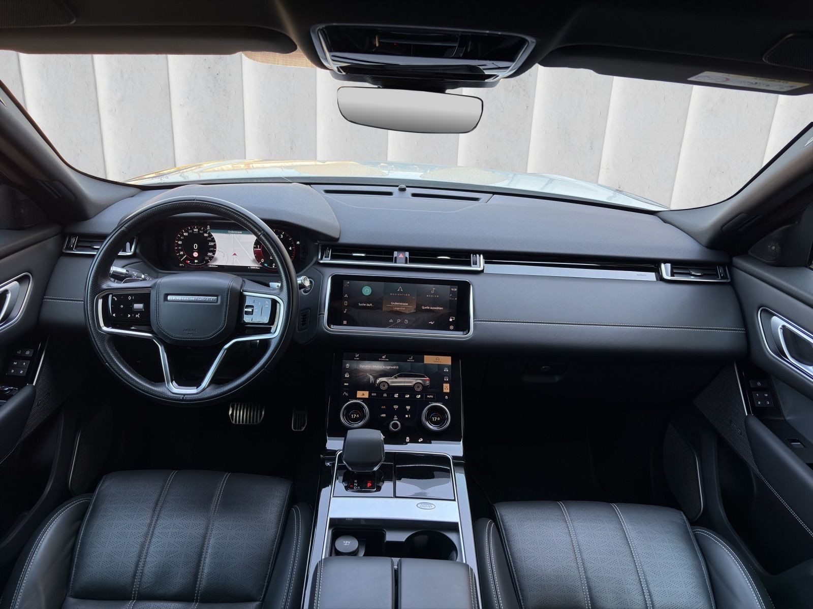 LAND ROVER Range Rover Velar R-Dynamic D 300 I6 MHEV HSE Automatic-image-11