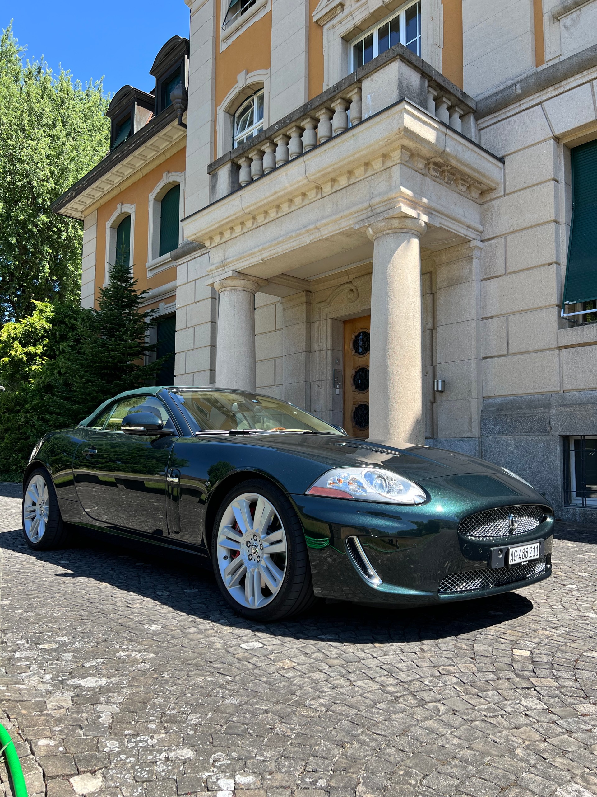 JAGUAR XKR