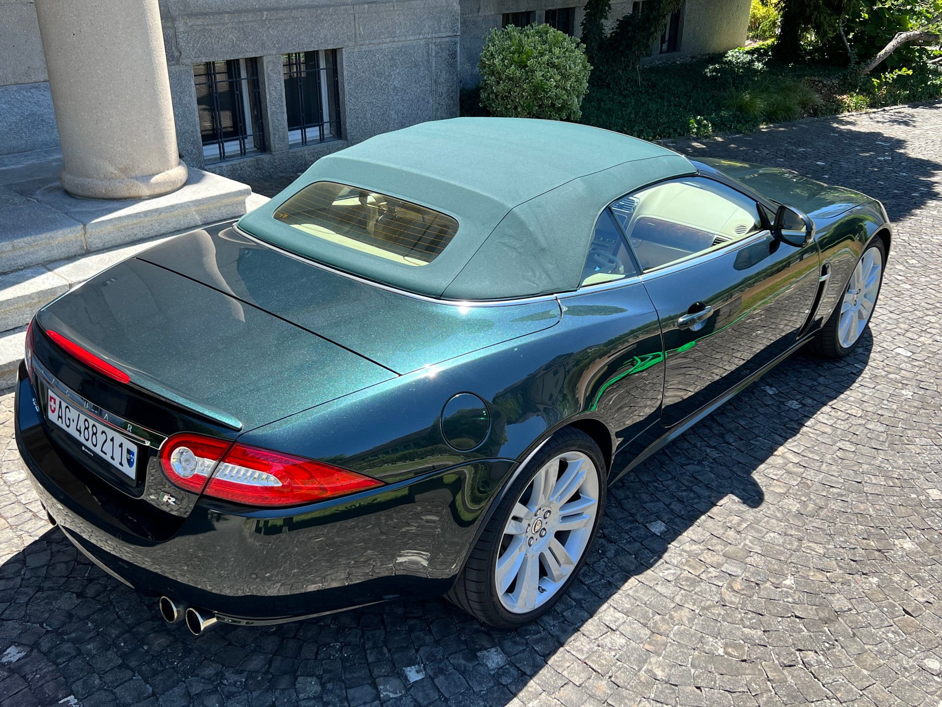 JAGUAR XKR-image-1