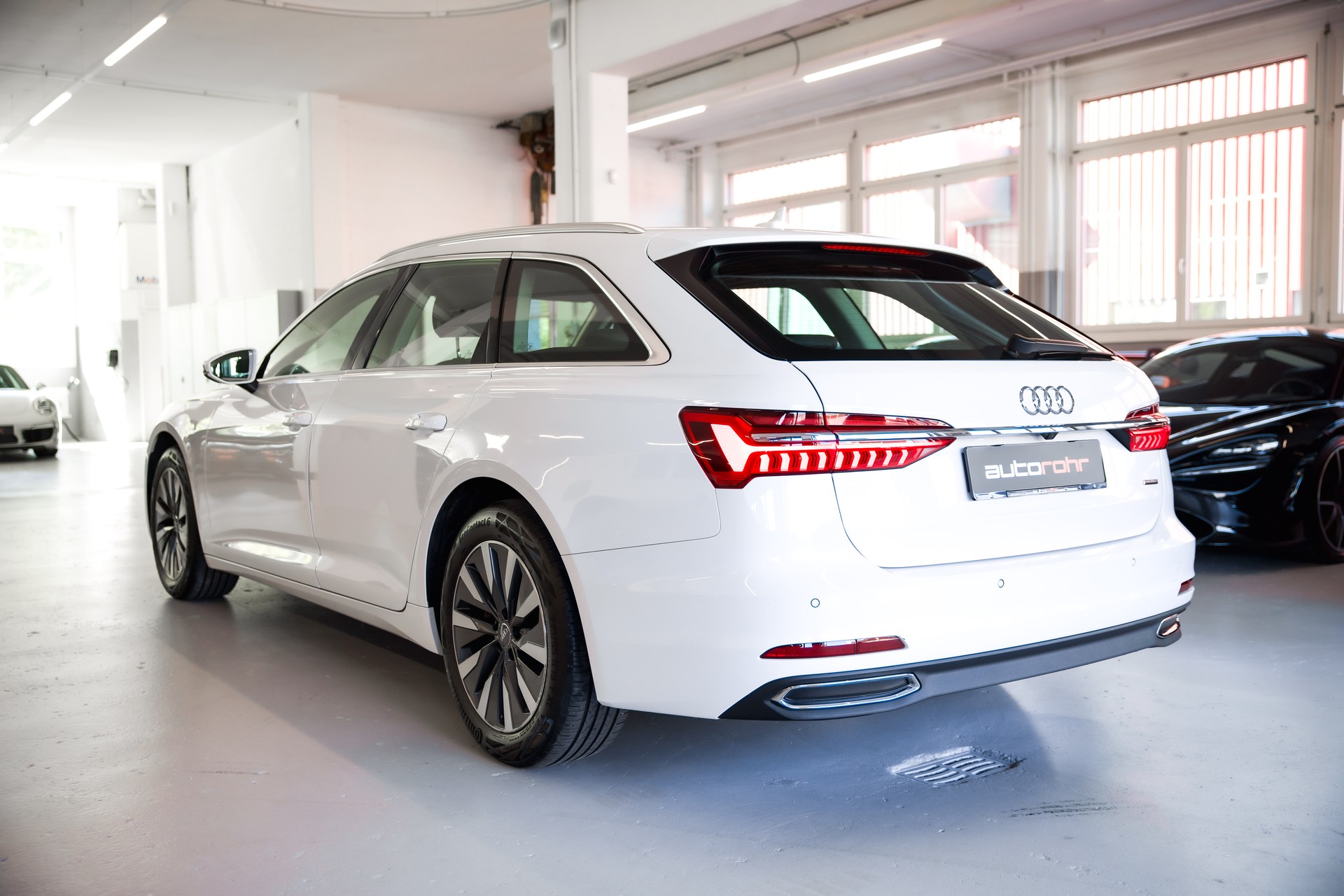 AUDI A6 Avant 45 TFSI quattro S-Tronic-image-6