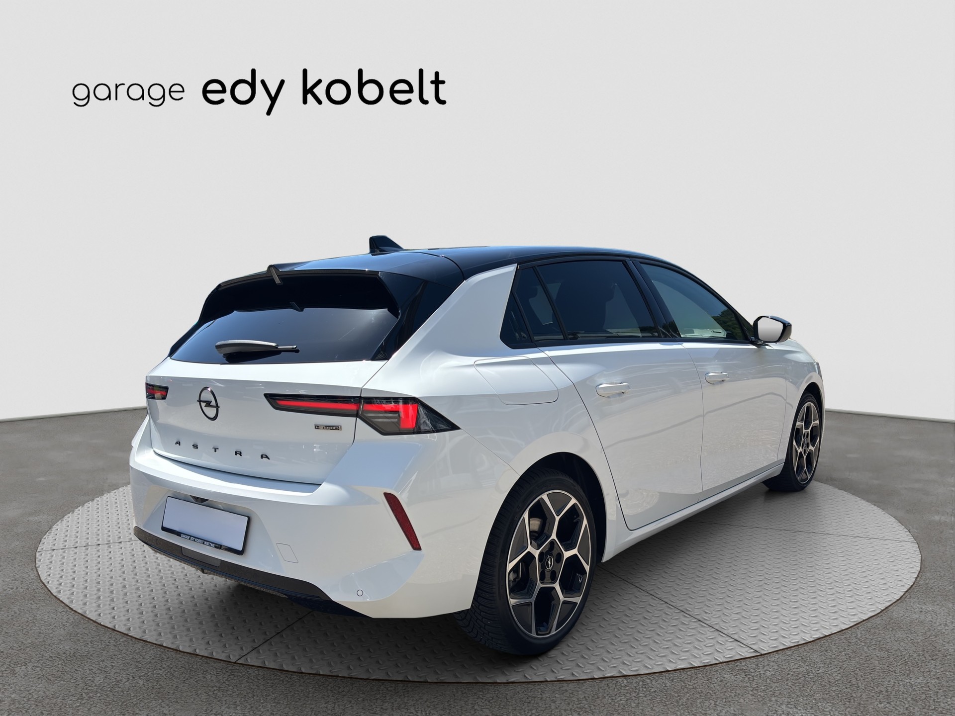 OPEL Astra 1.6 PHEV Turbo Swiss Plus A-image-19