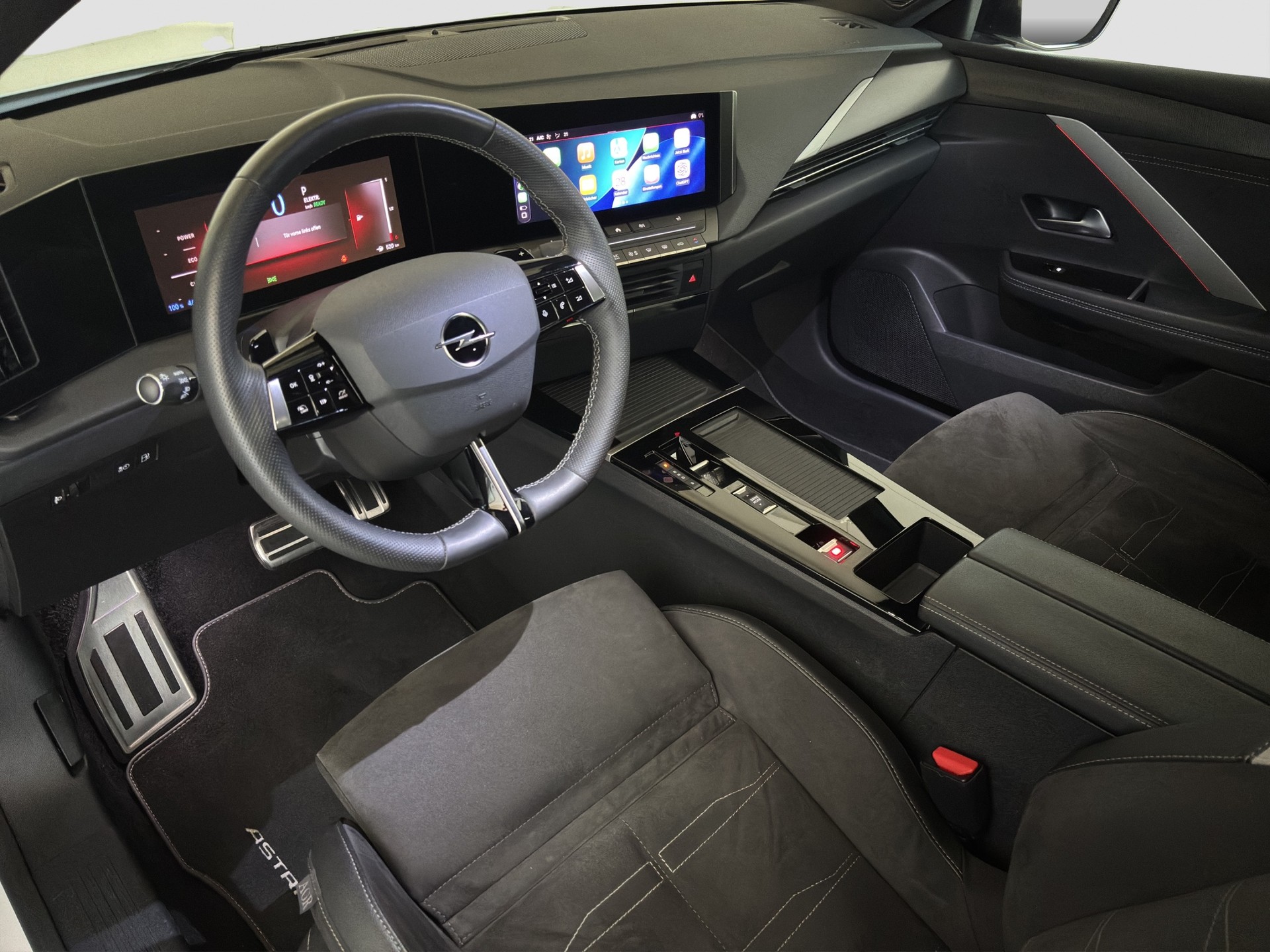 OPEL Astra 1.6 PHEV Turbo Swiss Plus A-image-10