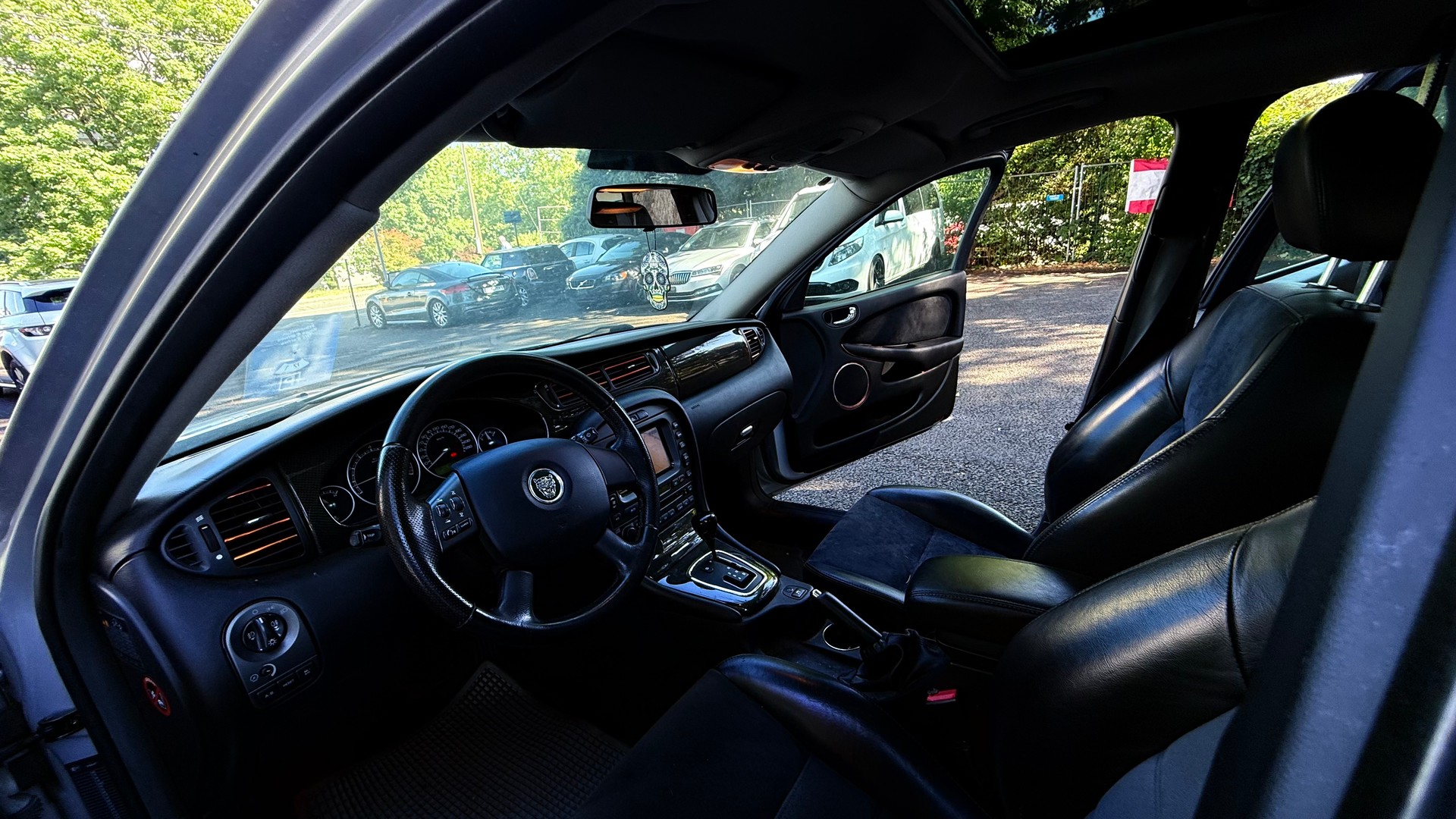 JAGUAR X-Type Estate 2.0 V6 Classic-image-10