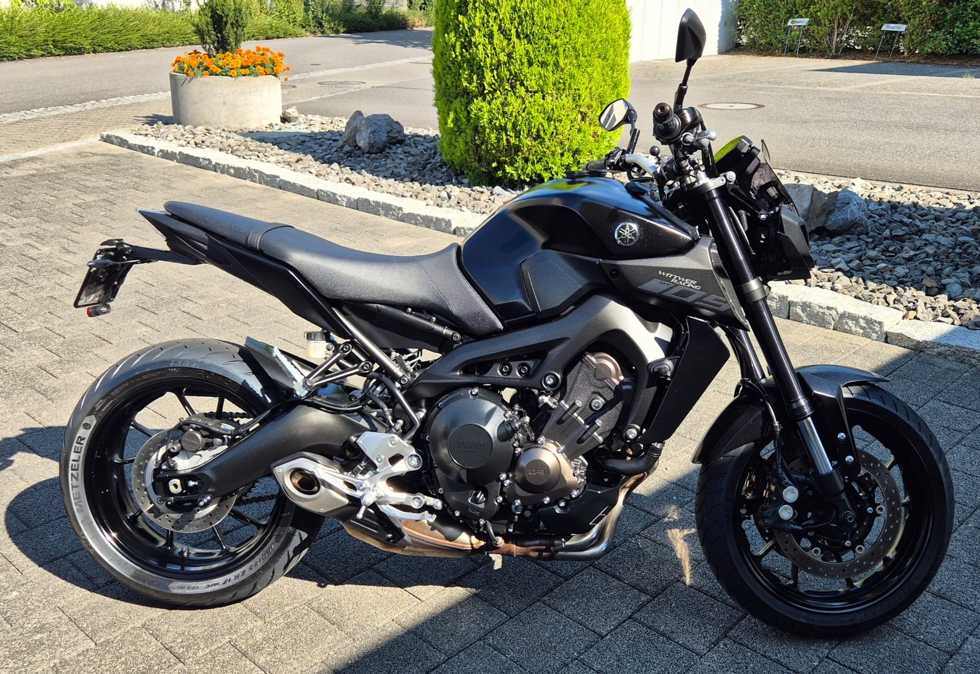YAMAHA MT-09 ABS-image-2