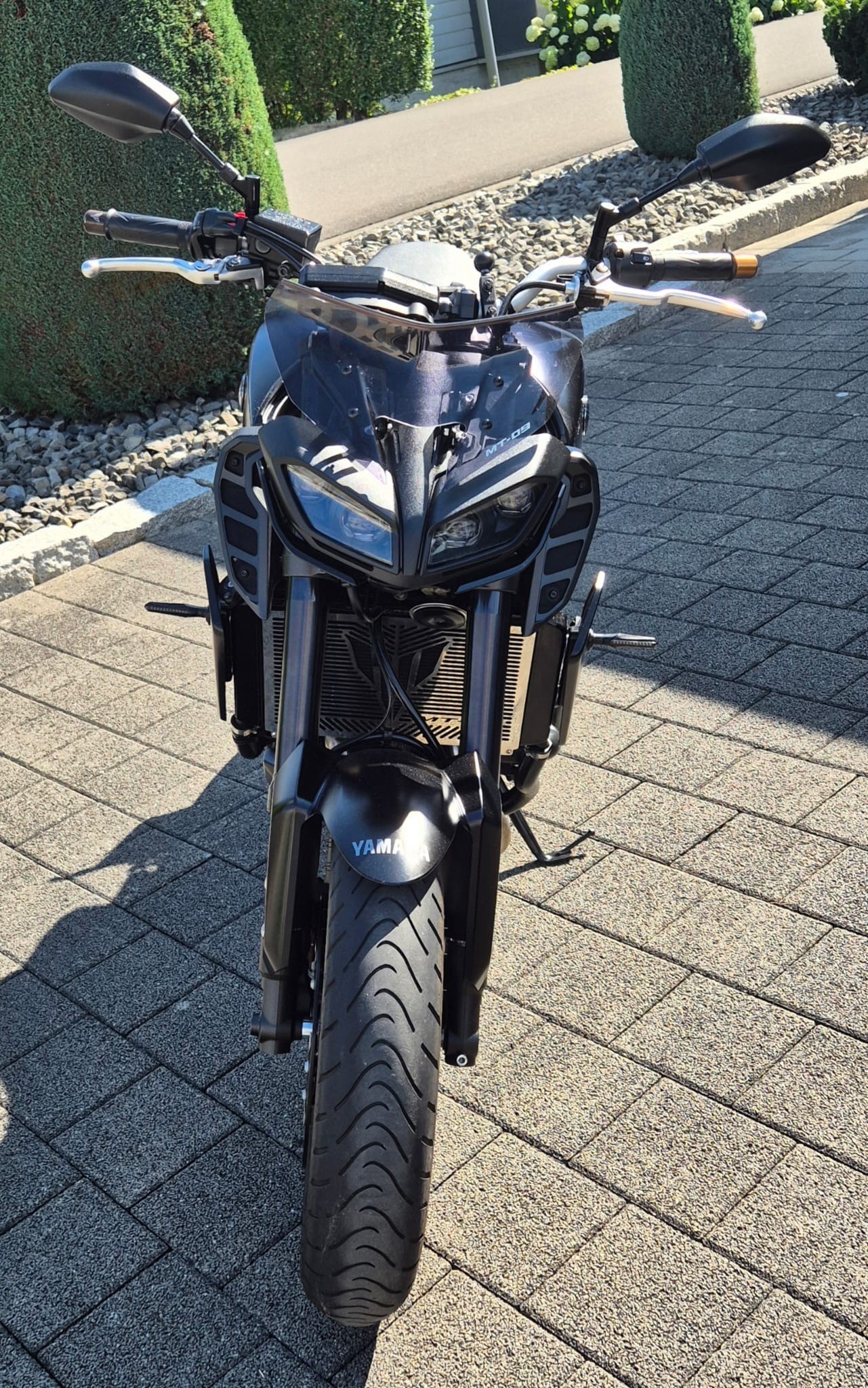 YAMAHA MT-09 ABS-image-1