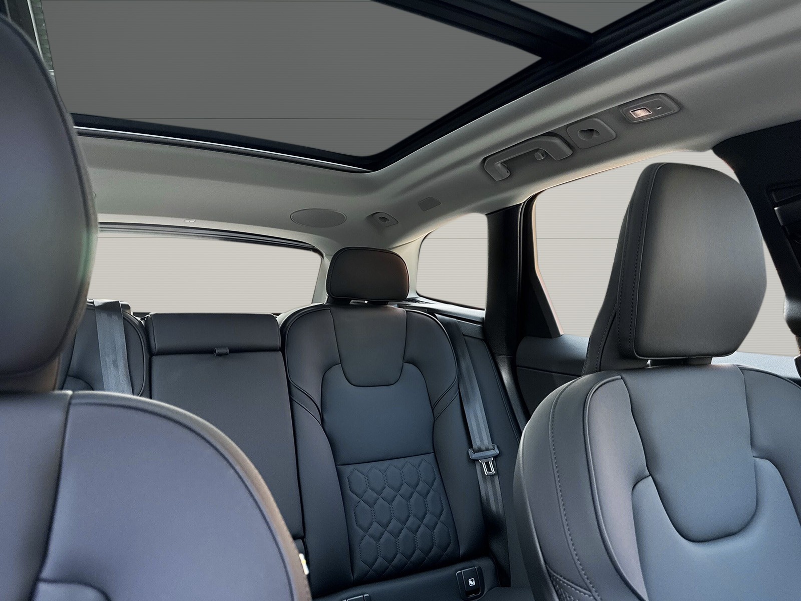 VOLVO XC60 2.0 T6 TE Ultra Bright eAWD-image-10