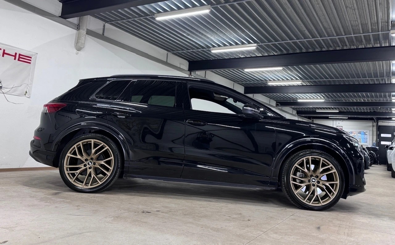 AUDI Q4 e-tron 55 S-Line quattro Black-Optik 340PS / AHK / Wärmepumpe-showroom-element-3