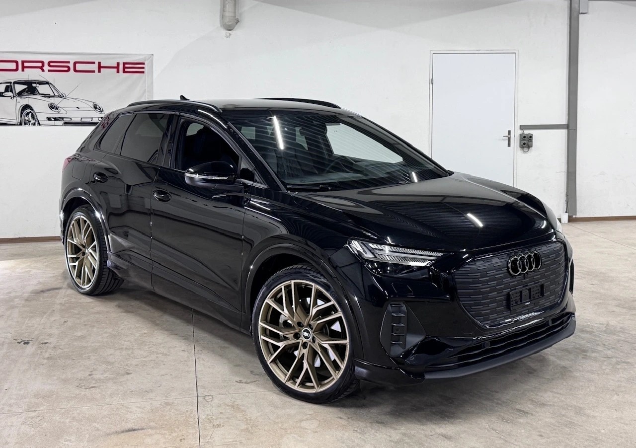 AUDI Q4 e-tron 55 S-Line quattro Black-Optik 340PS / AHK / Wärmepumpe-showroom-element-2