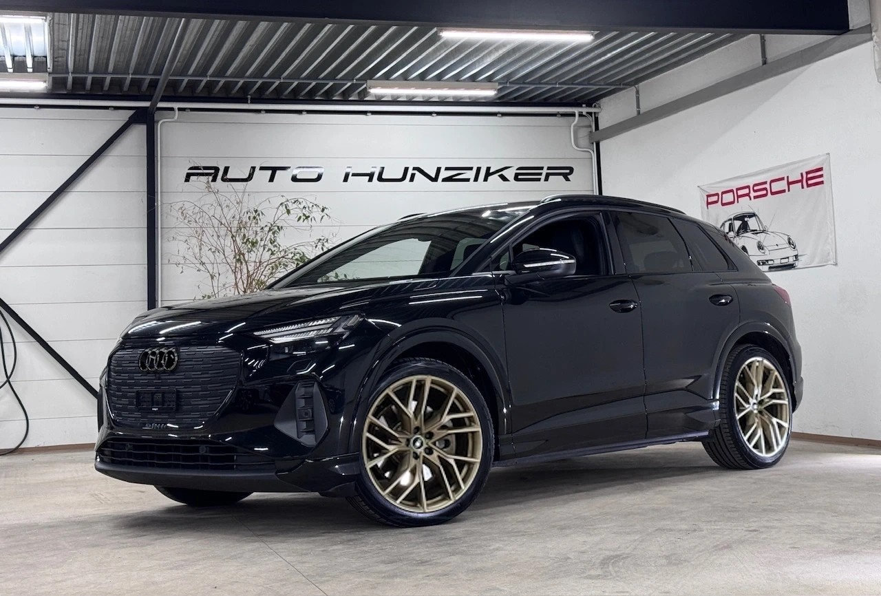 AUDI Q4 e-tron 55 S-Line quattro Black-Optik 340PS / AHK / Wärmepumpe