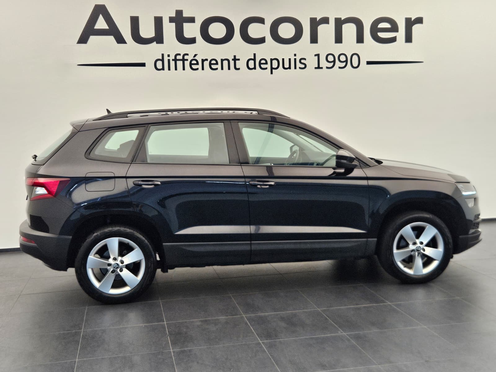 SKODA Karoq 1.5 TSI ACT Ambition DSG-image-5