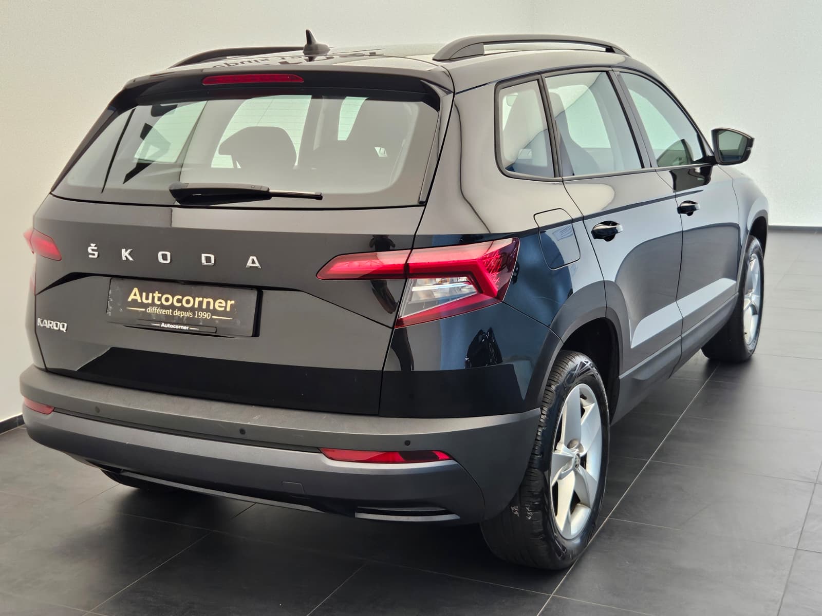 SKODA Karoq 1.5 TSI ACT Ambition DSG-image-6