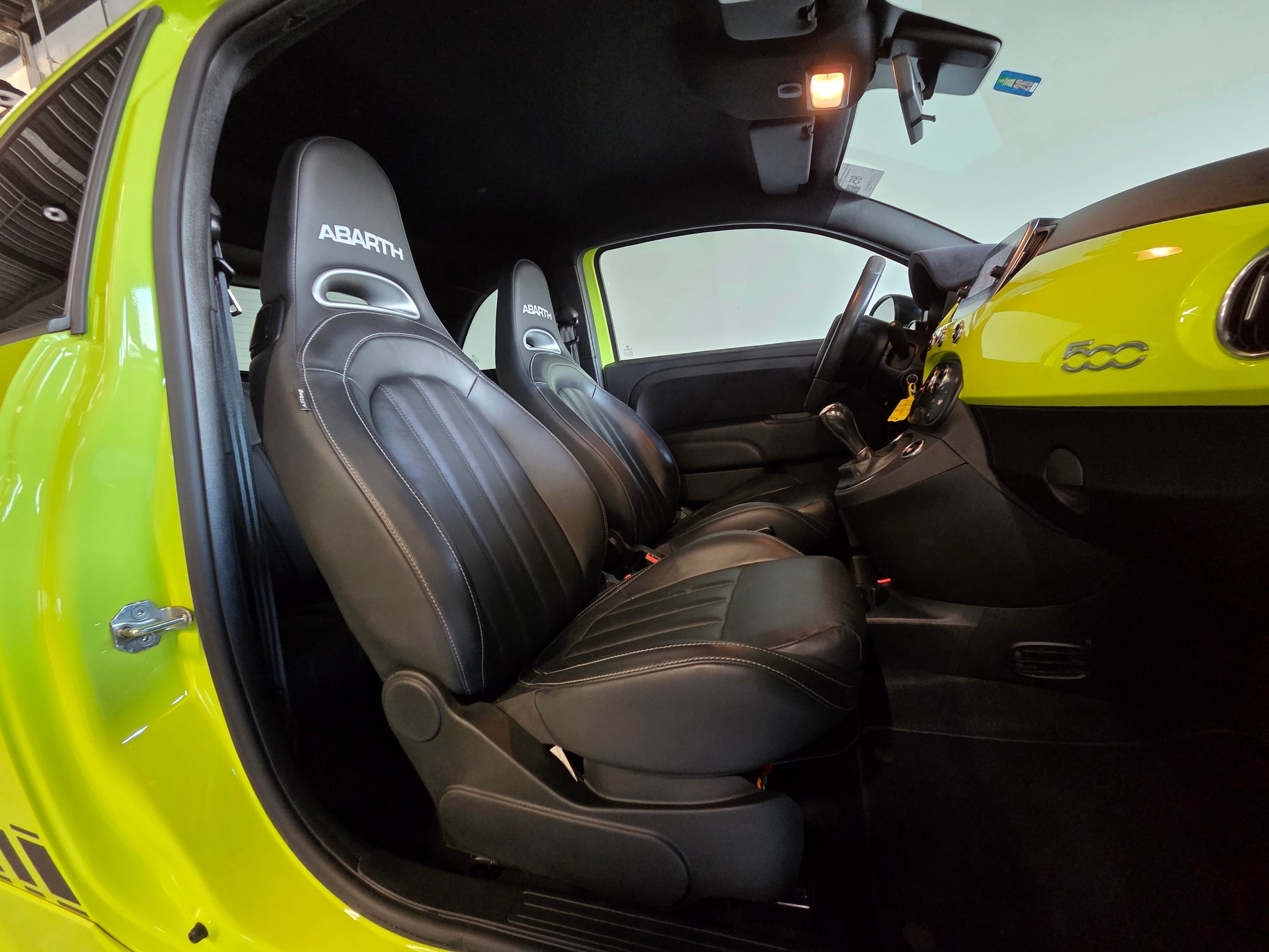 FIAT 595 Abarth 1.4 T-Jet 180 Competizione-image-12