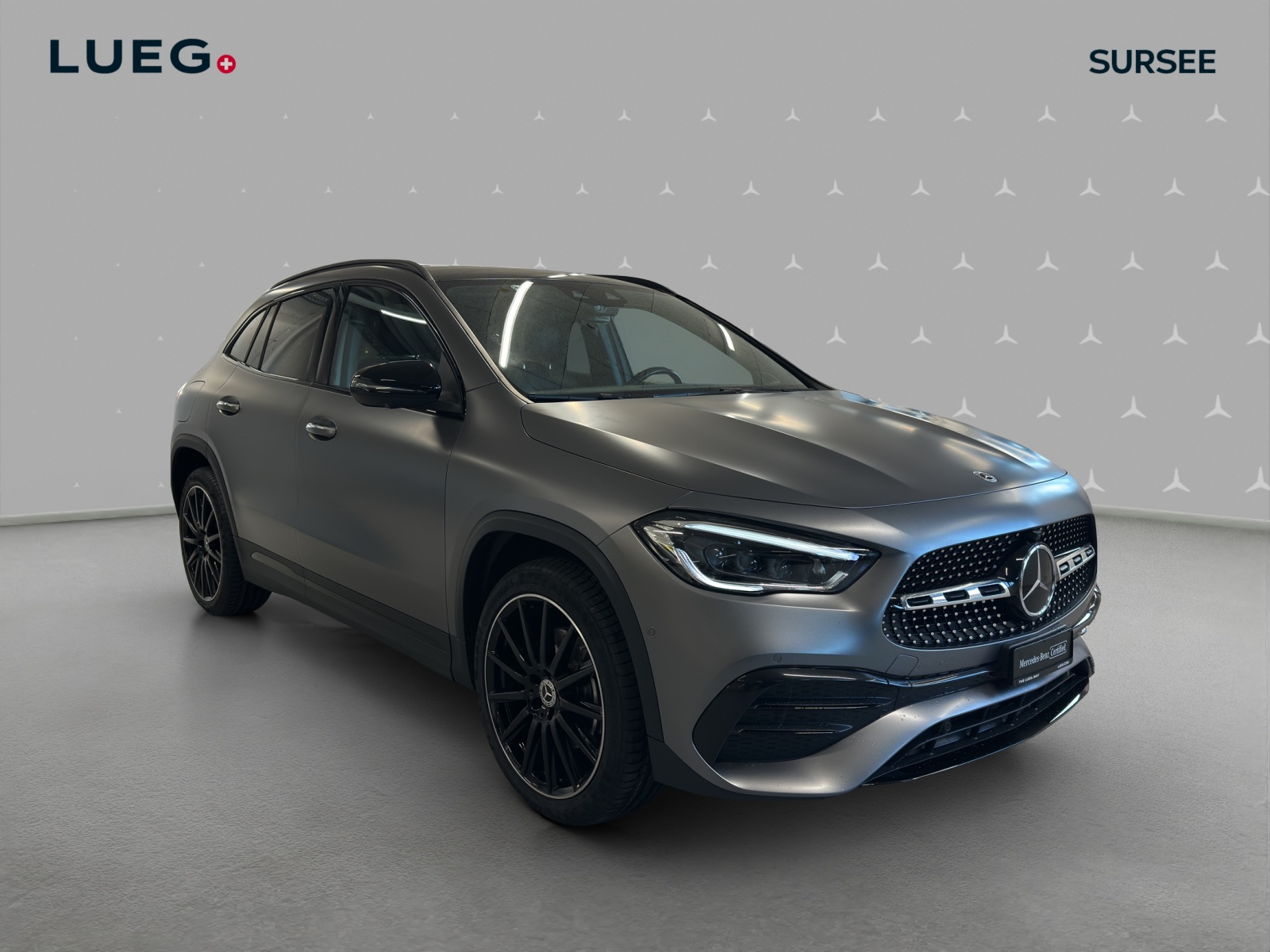 MERCEDES-BENZ GLA 250e AMG Line 8G-DCT-image-4